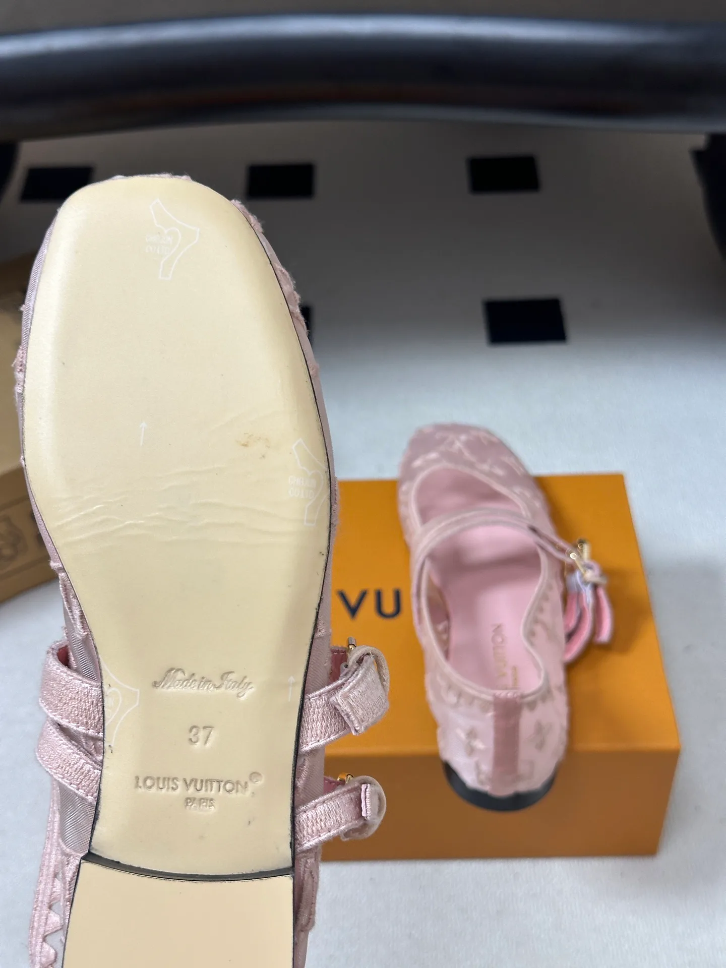 Балетки Женские Louis Vuitton 18340938