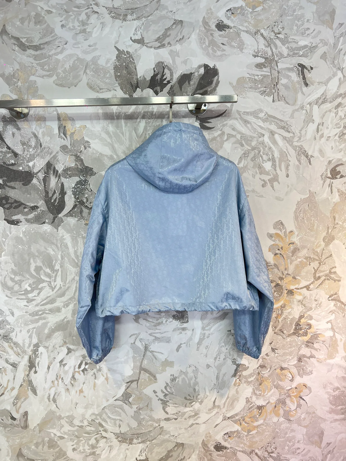 Куртки И Пуховики Женские Christian Dior 18428487