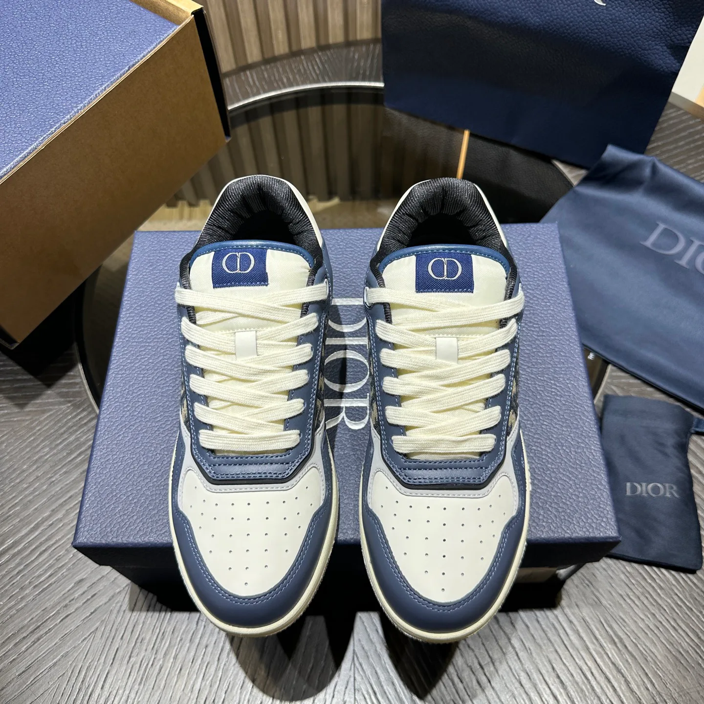 Кроссовки Женские Christian Dior 19584200