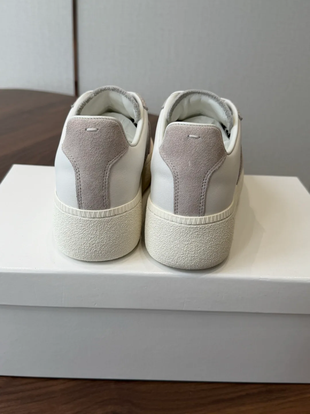 Кроссовки Женские Maison Margiela 16929925
