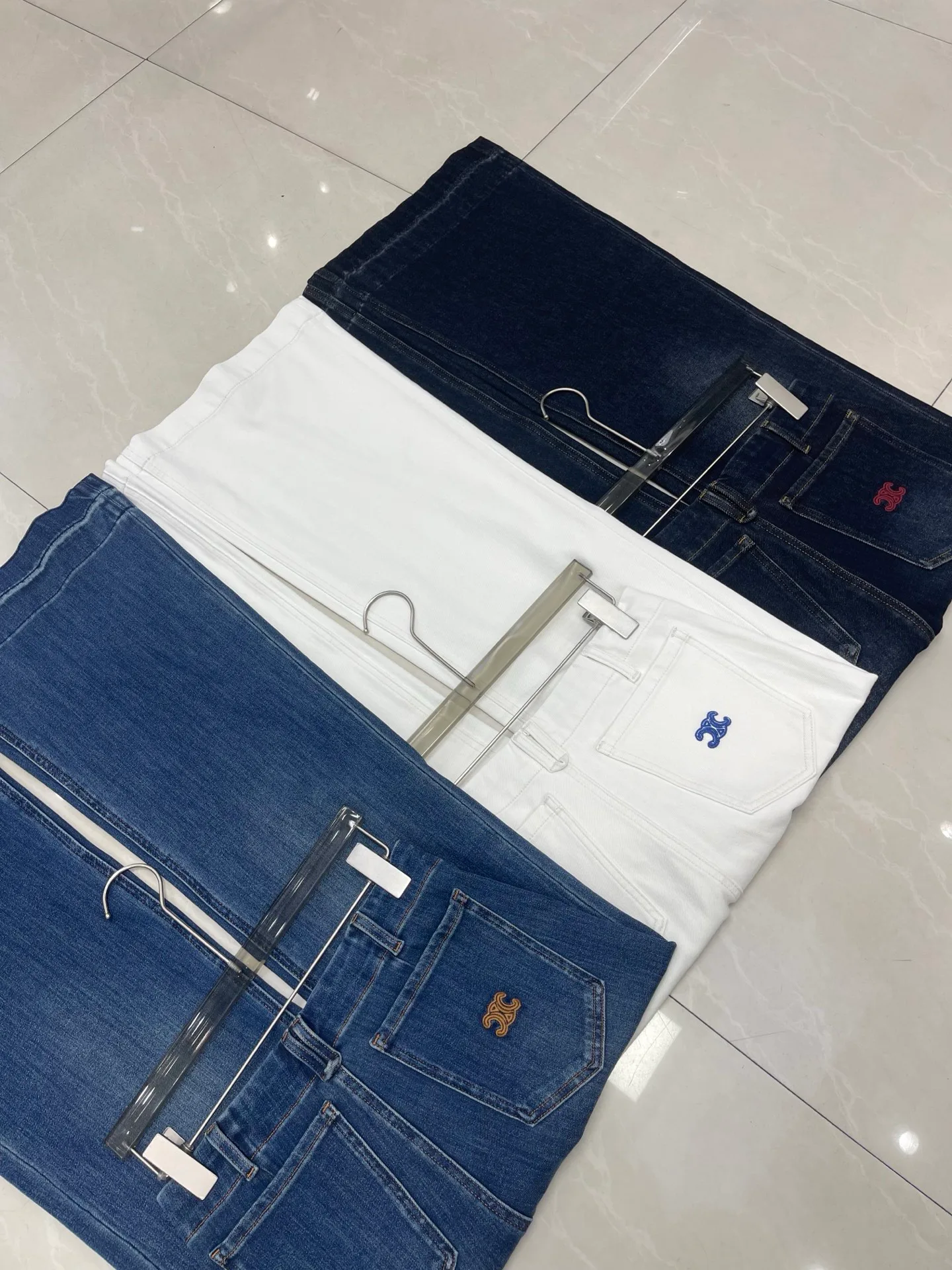 Джинсы Женские Celine 19505479
