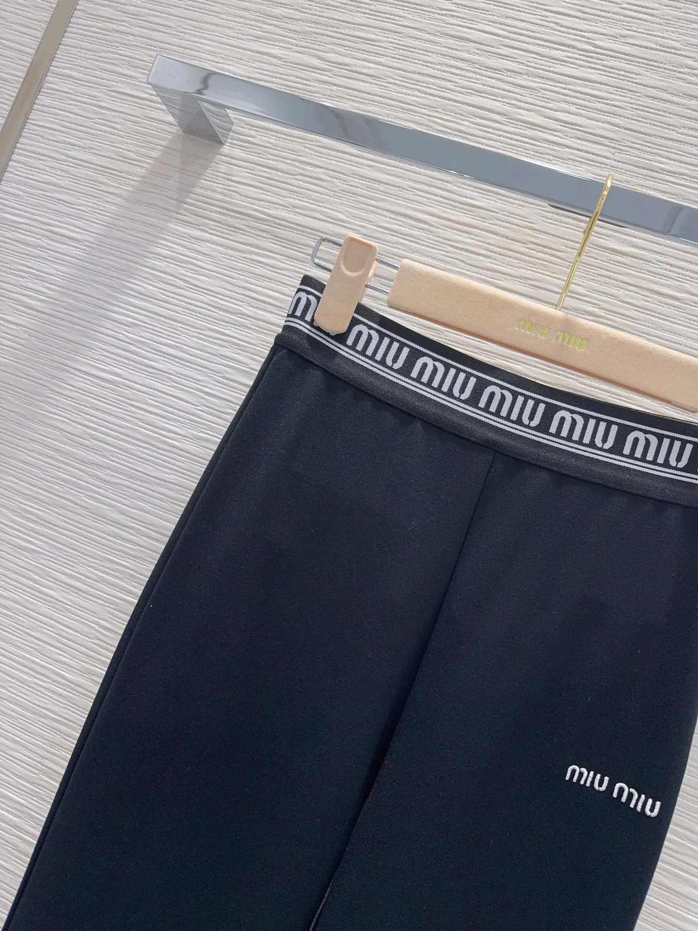 Брюки Женские Miu Miu 17988073