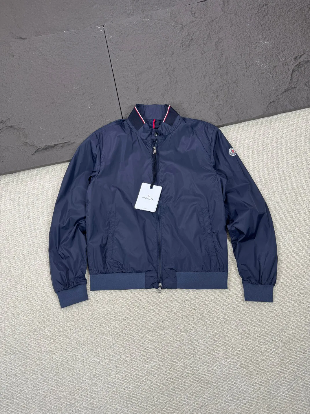 Куртки И Пуховики Мужские Moncler 11411675