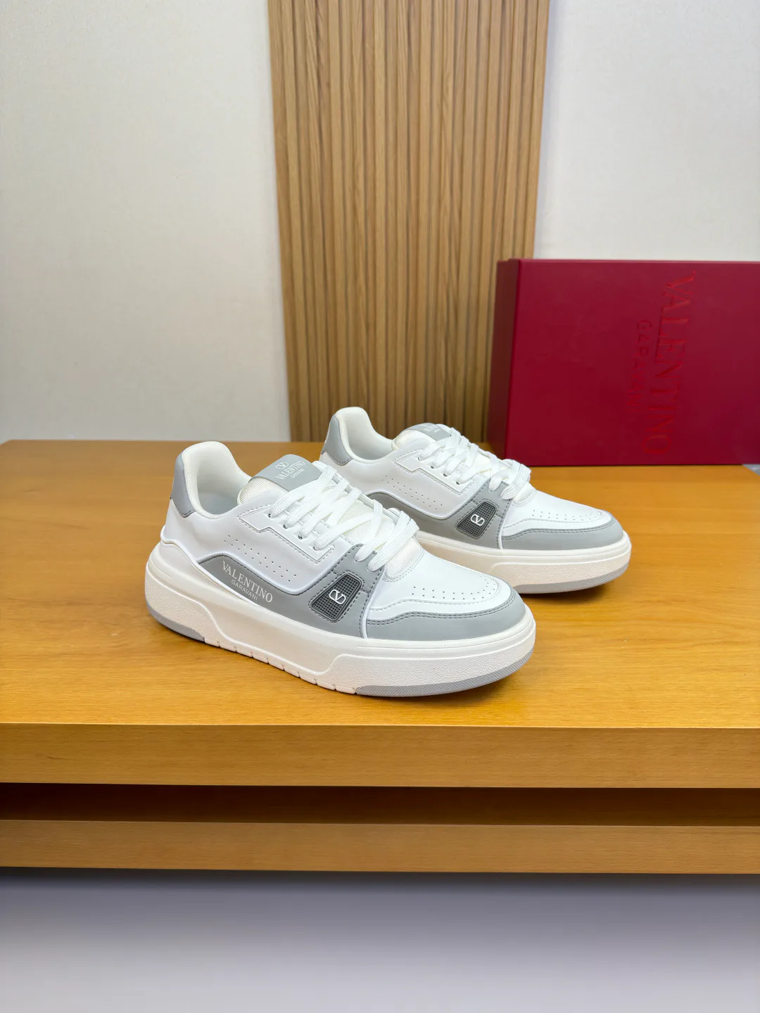 Кроссовки Женские Valentino 226787