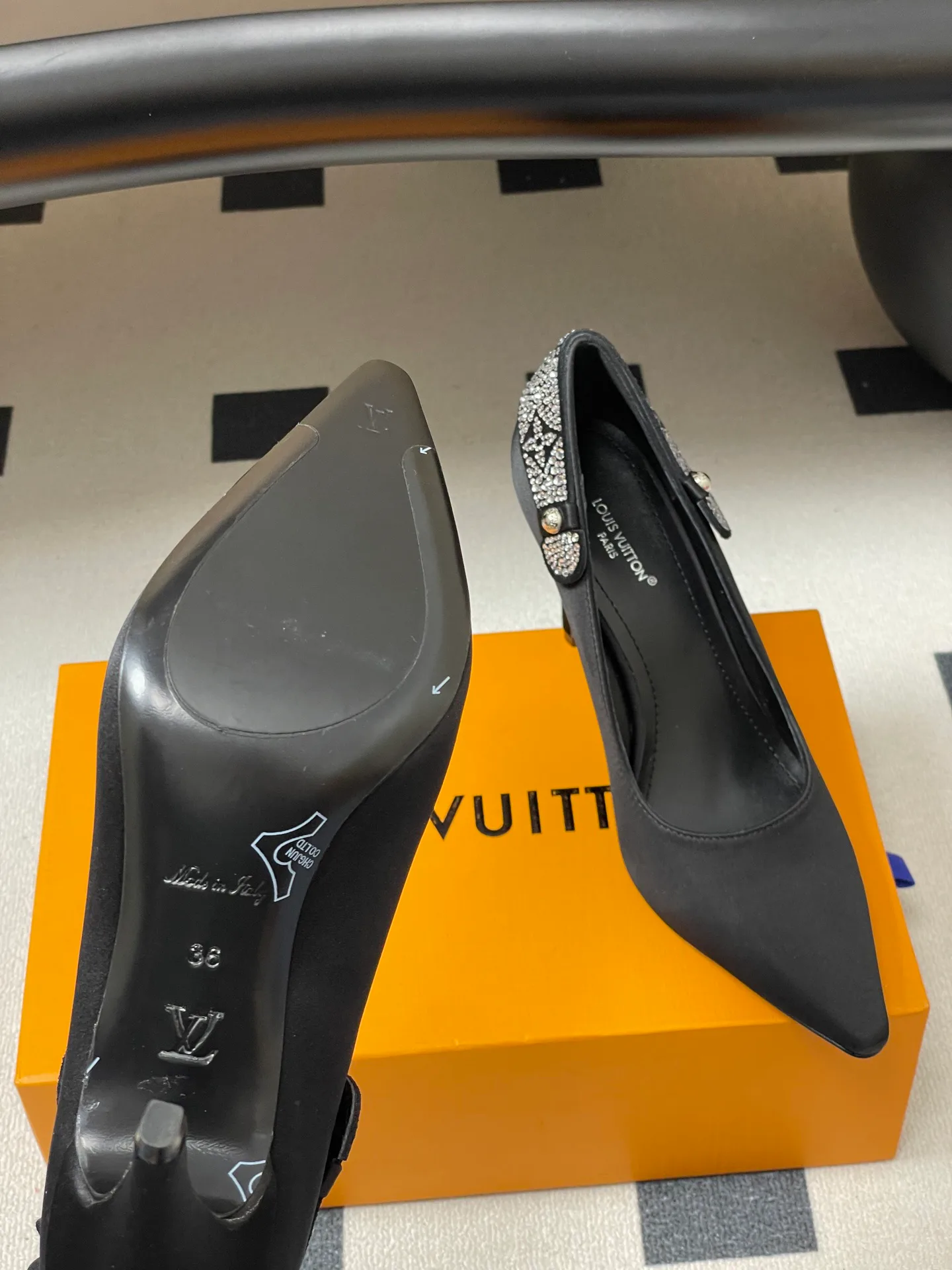 Туфли Женские Louis Vuitton 668700