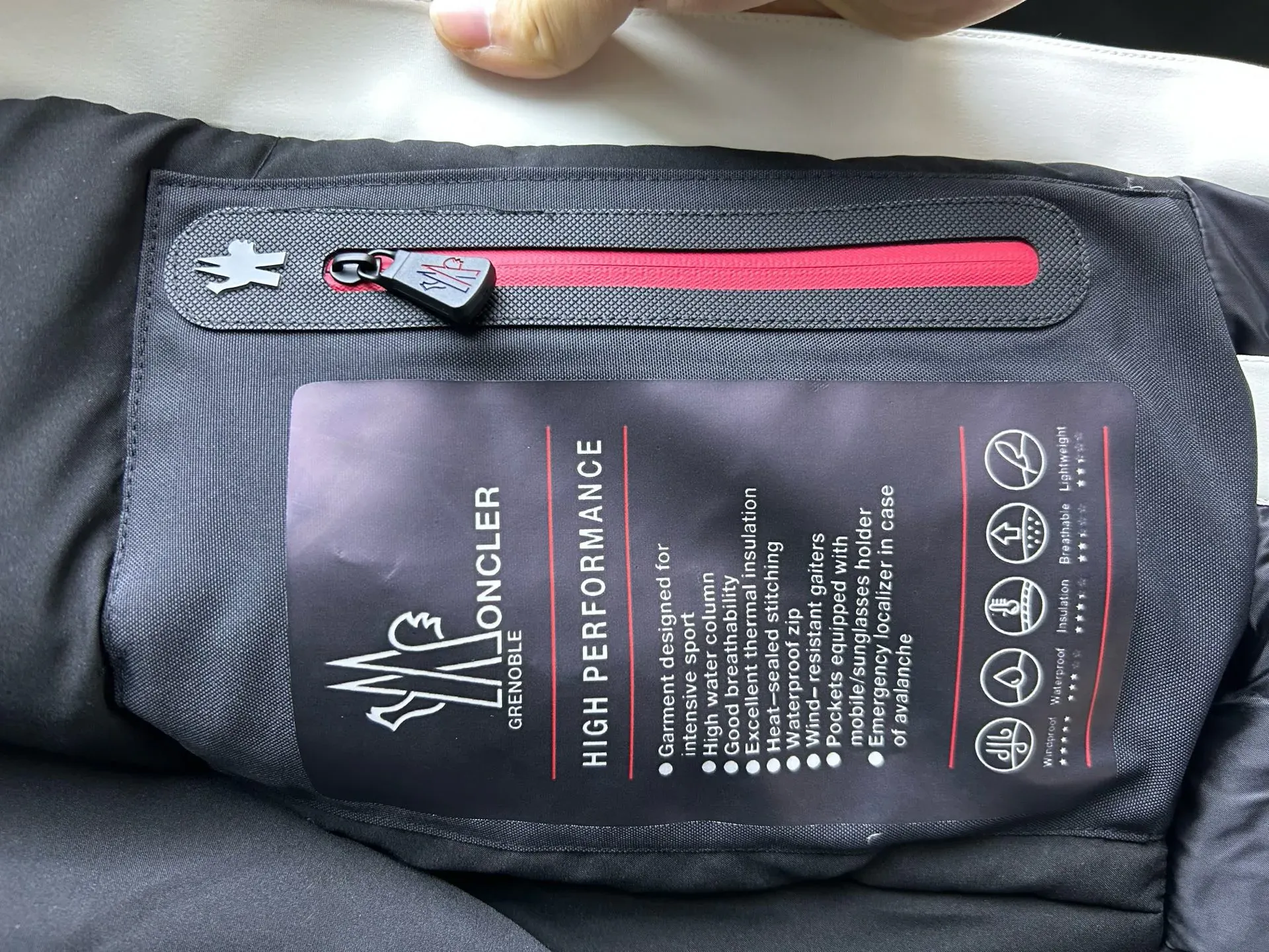 Куртки И Пуховики Женские Moncler 212209