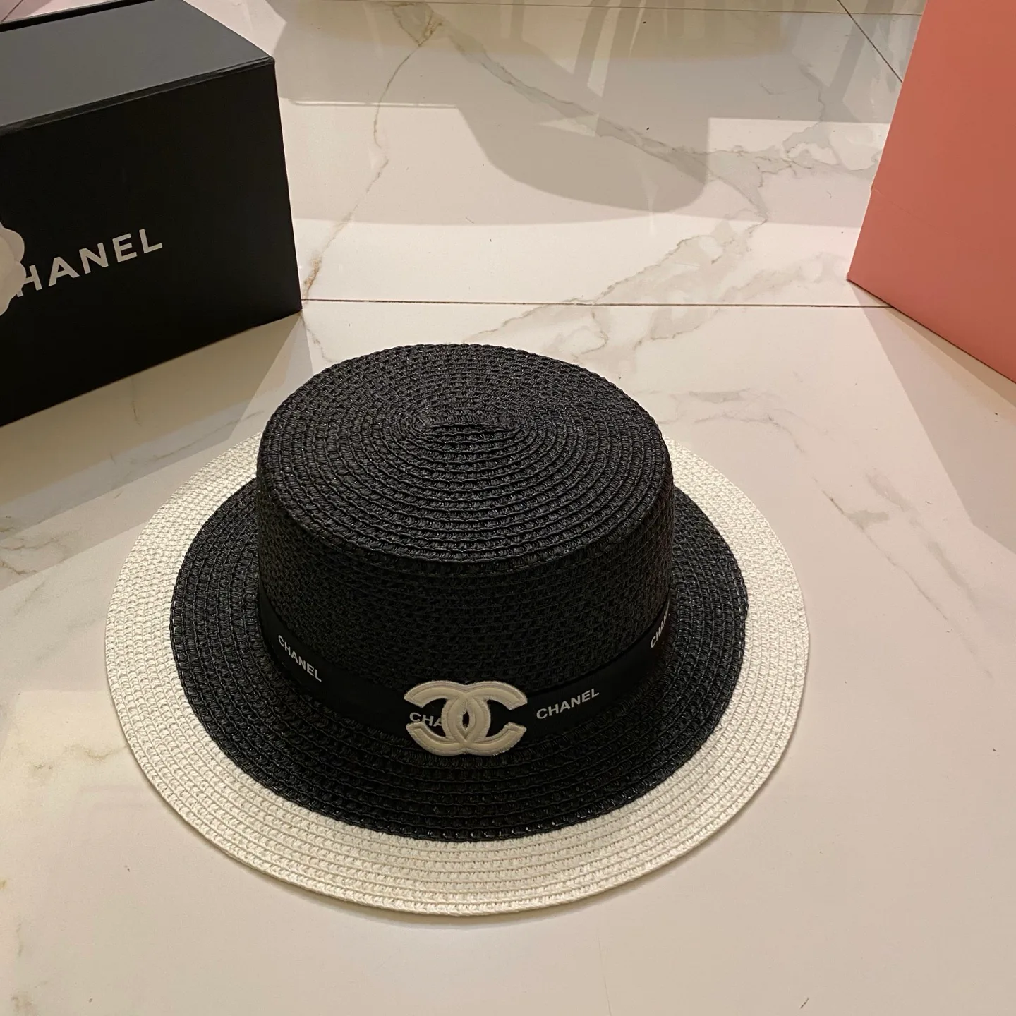 Головные Уборы Chanel 17498281