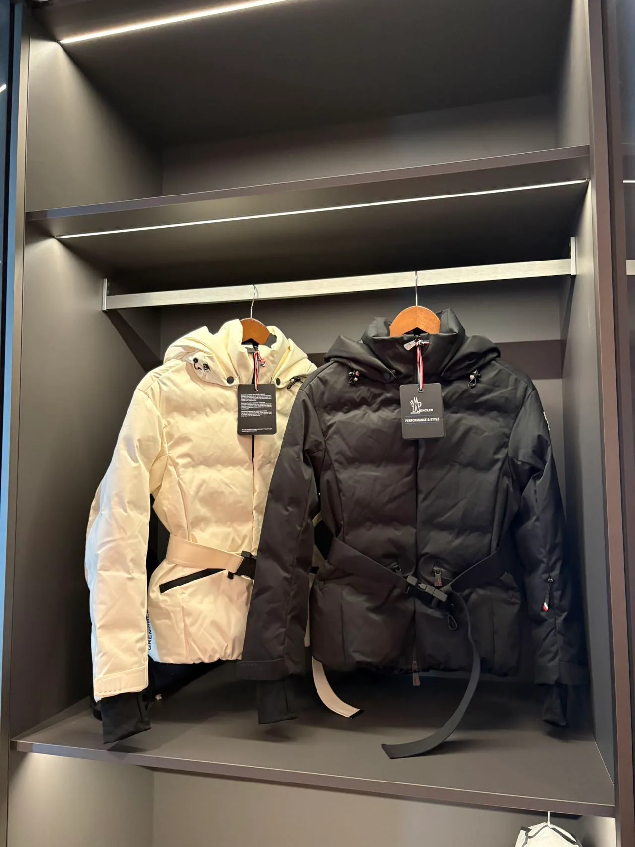 Куртки И Пуховики Мужские Moncler 18231762