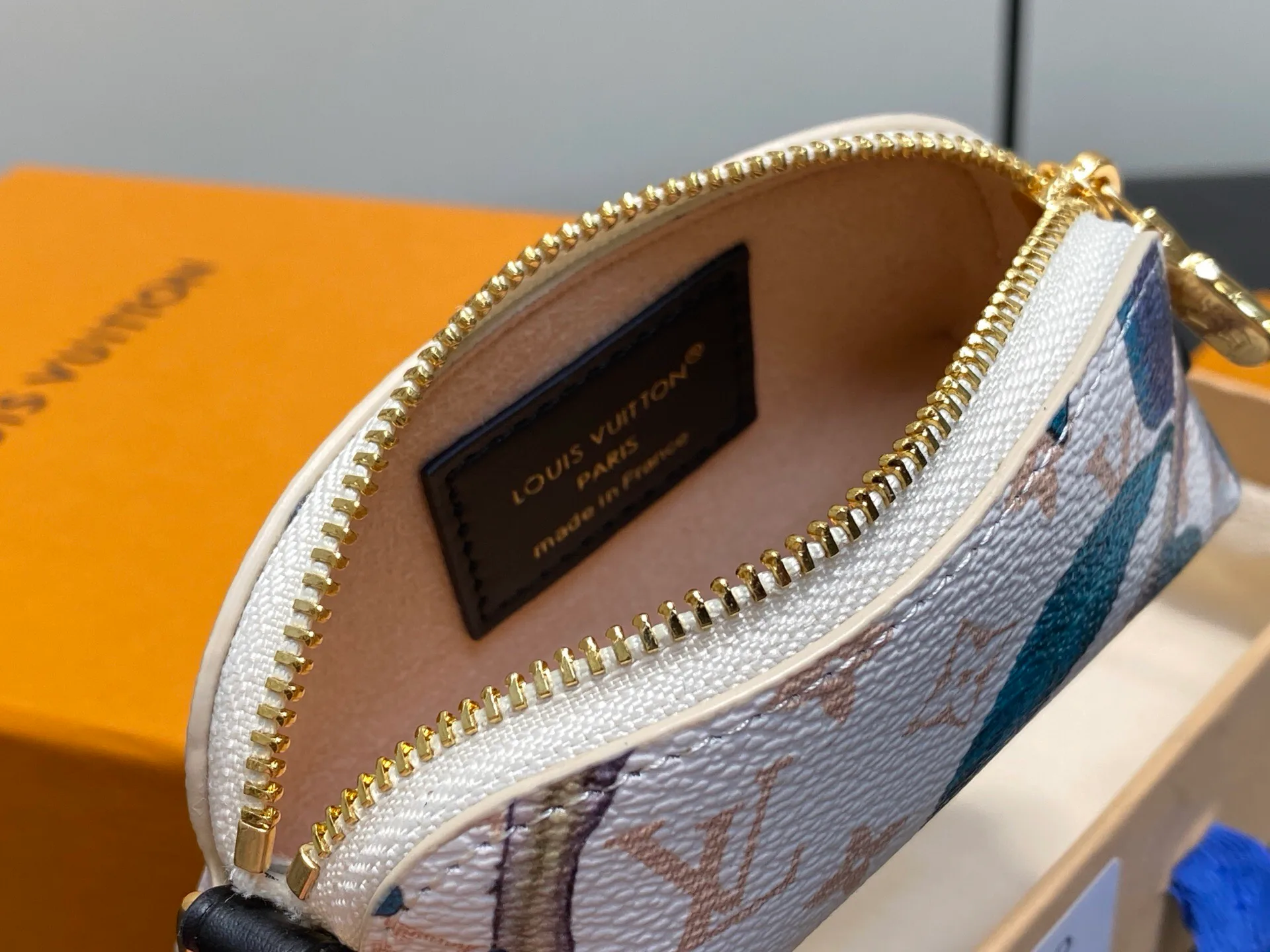 Клатчи Женские Louis Vuitton 13582765