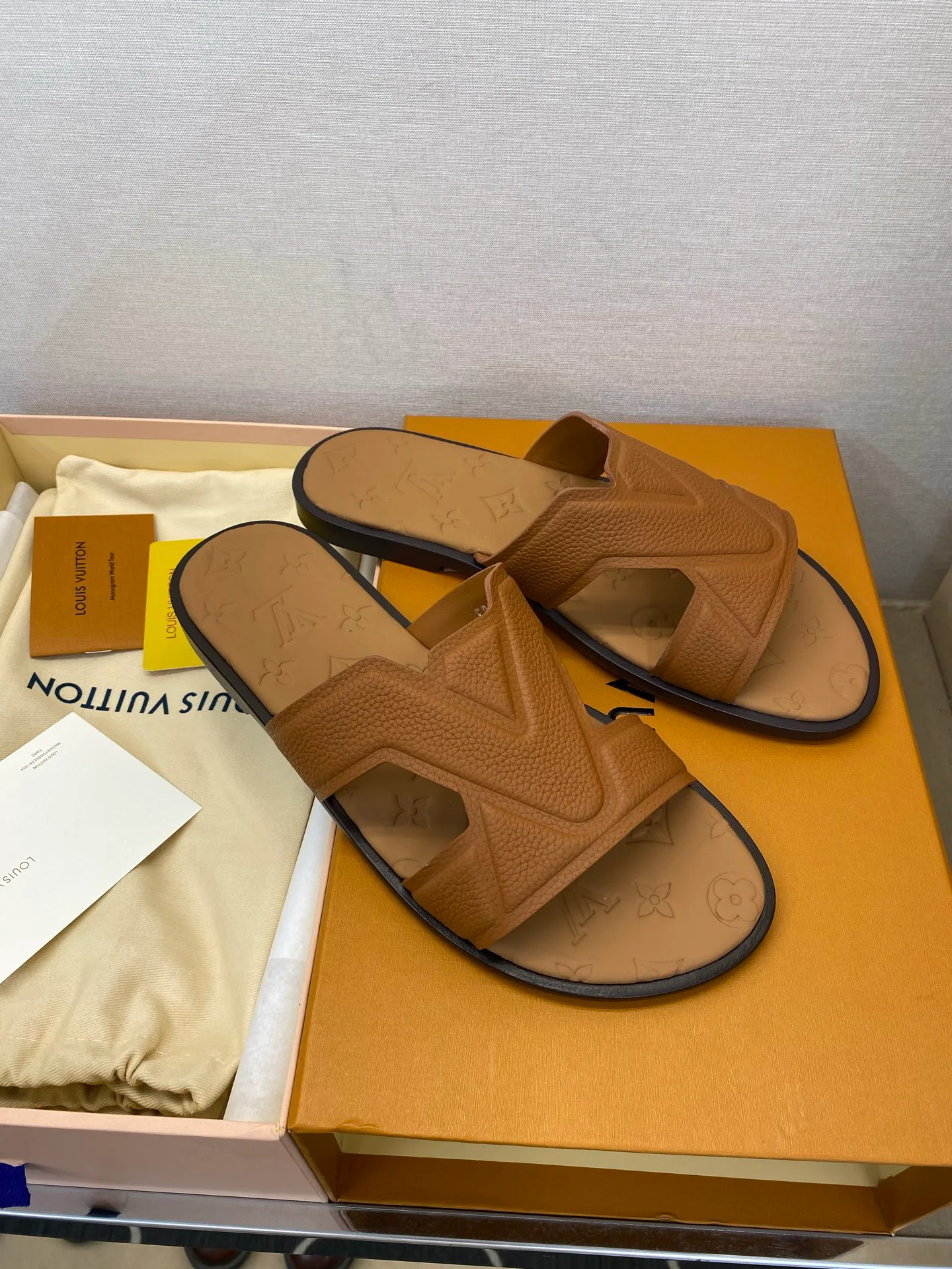 Шлепанцы Мужские Louis Vuitton 11956877