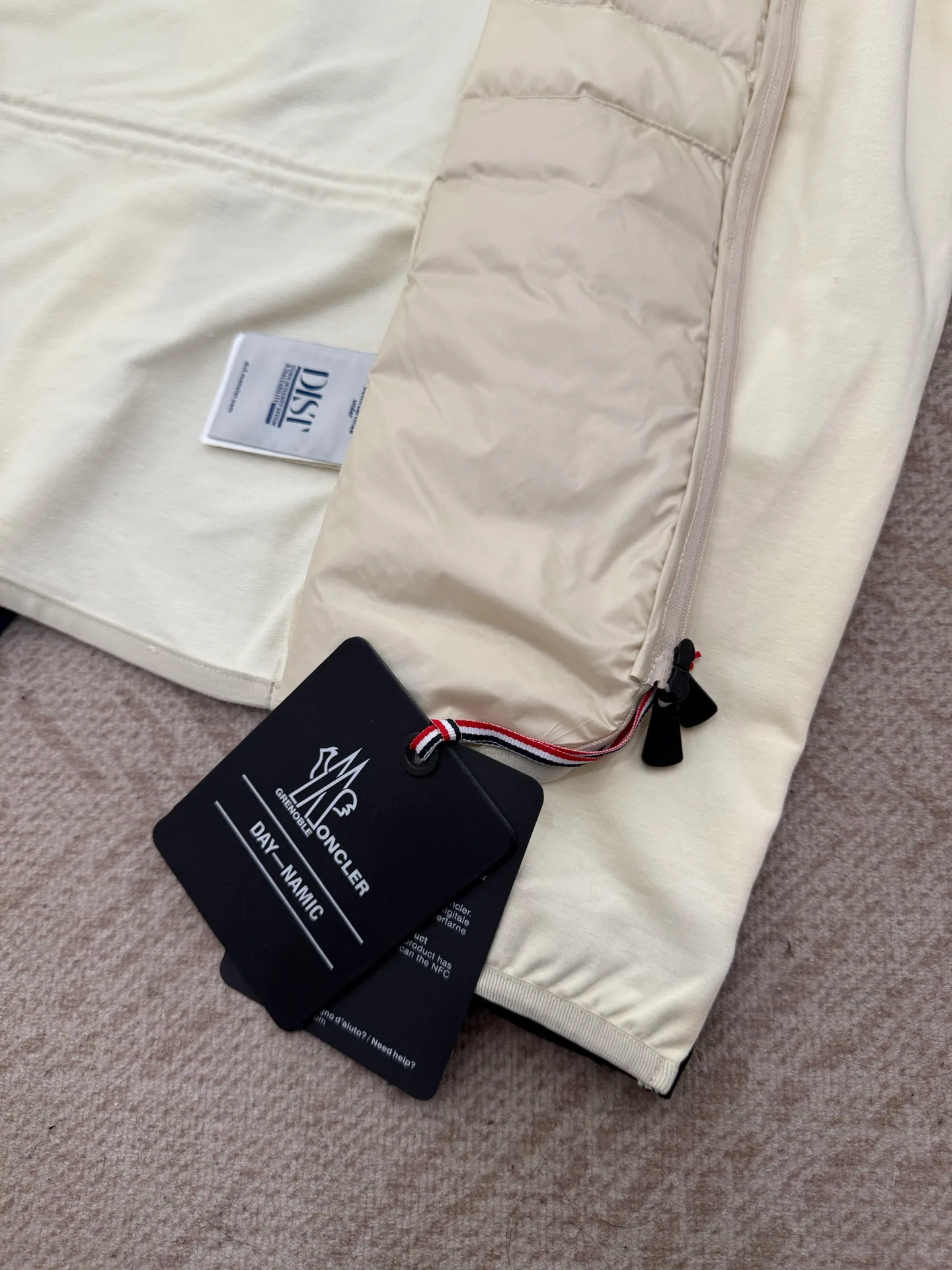 Куртки И Пуховики Женские Moncler 17922014