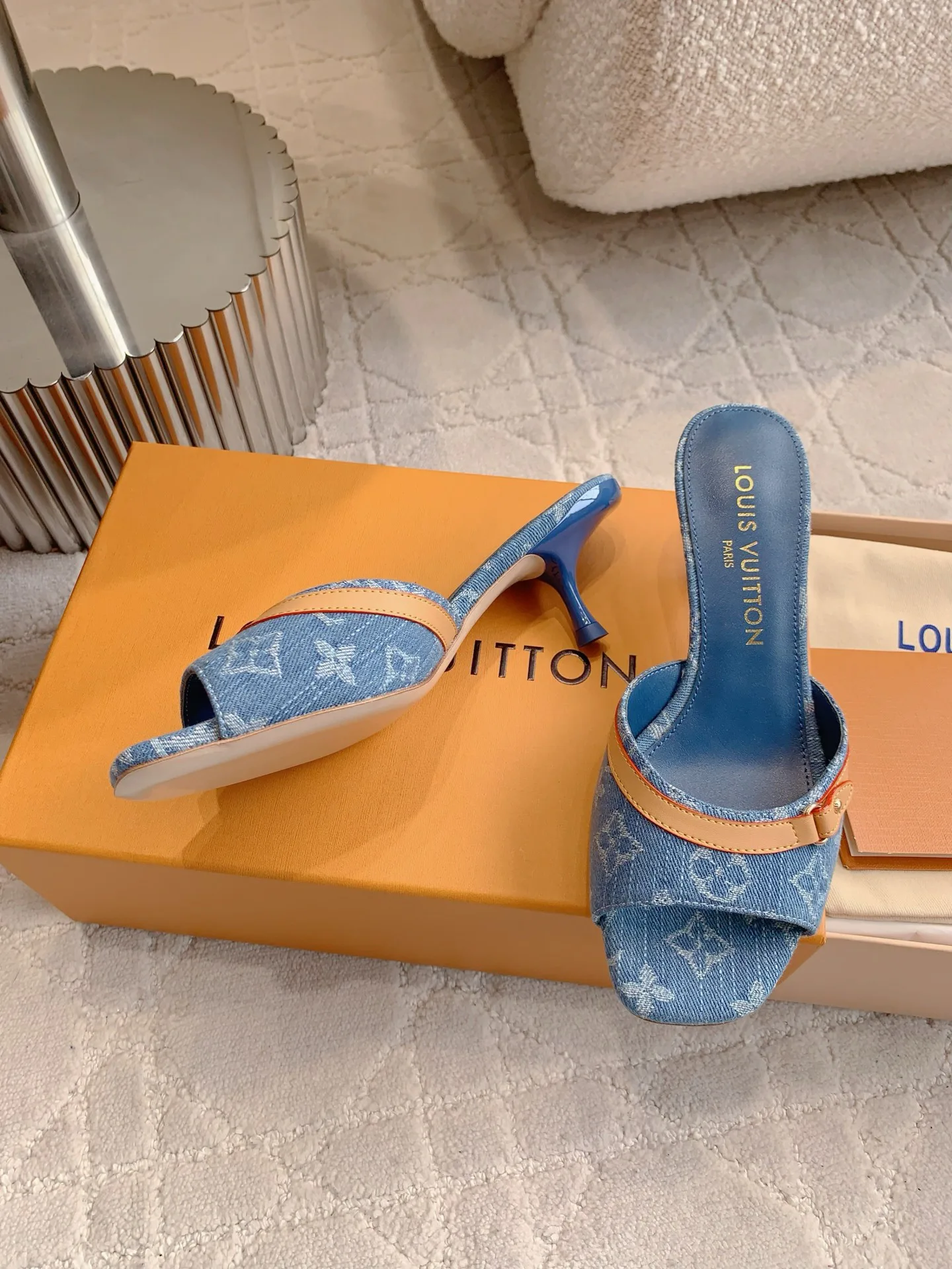 Босоножки Женские Louis Vuitton 492195