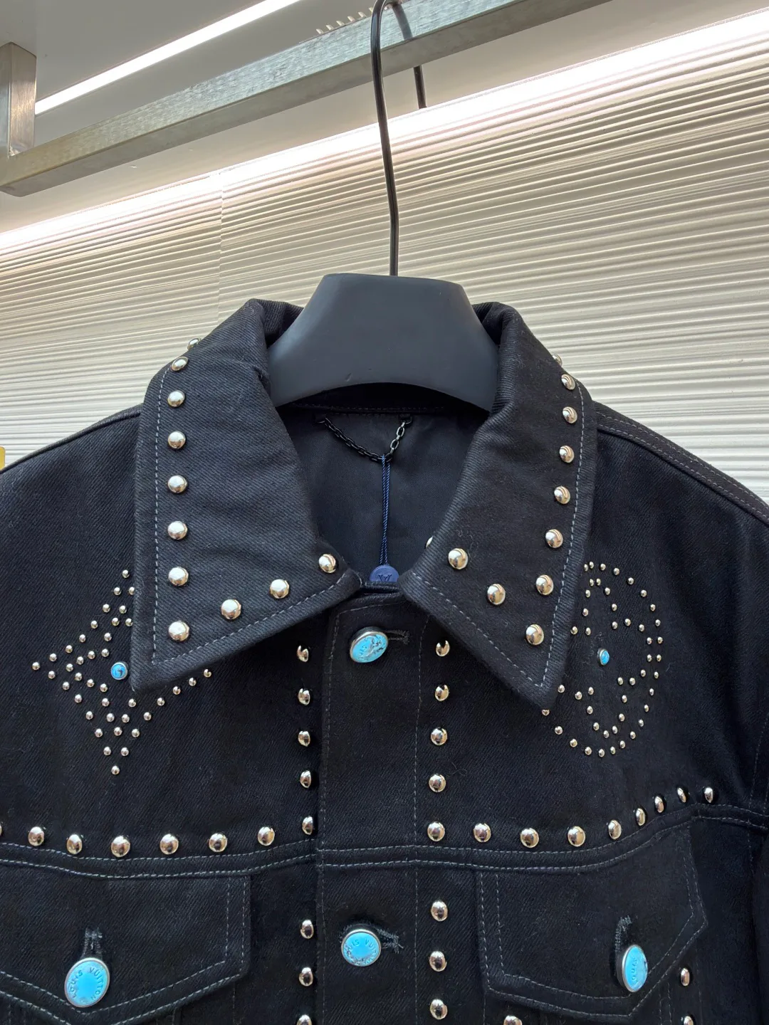 Куртки И Пуховики Мужские Louis Vuitton 9033827