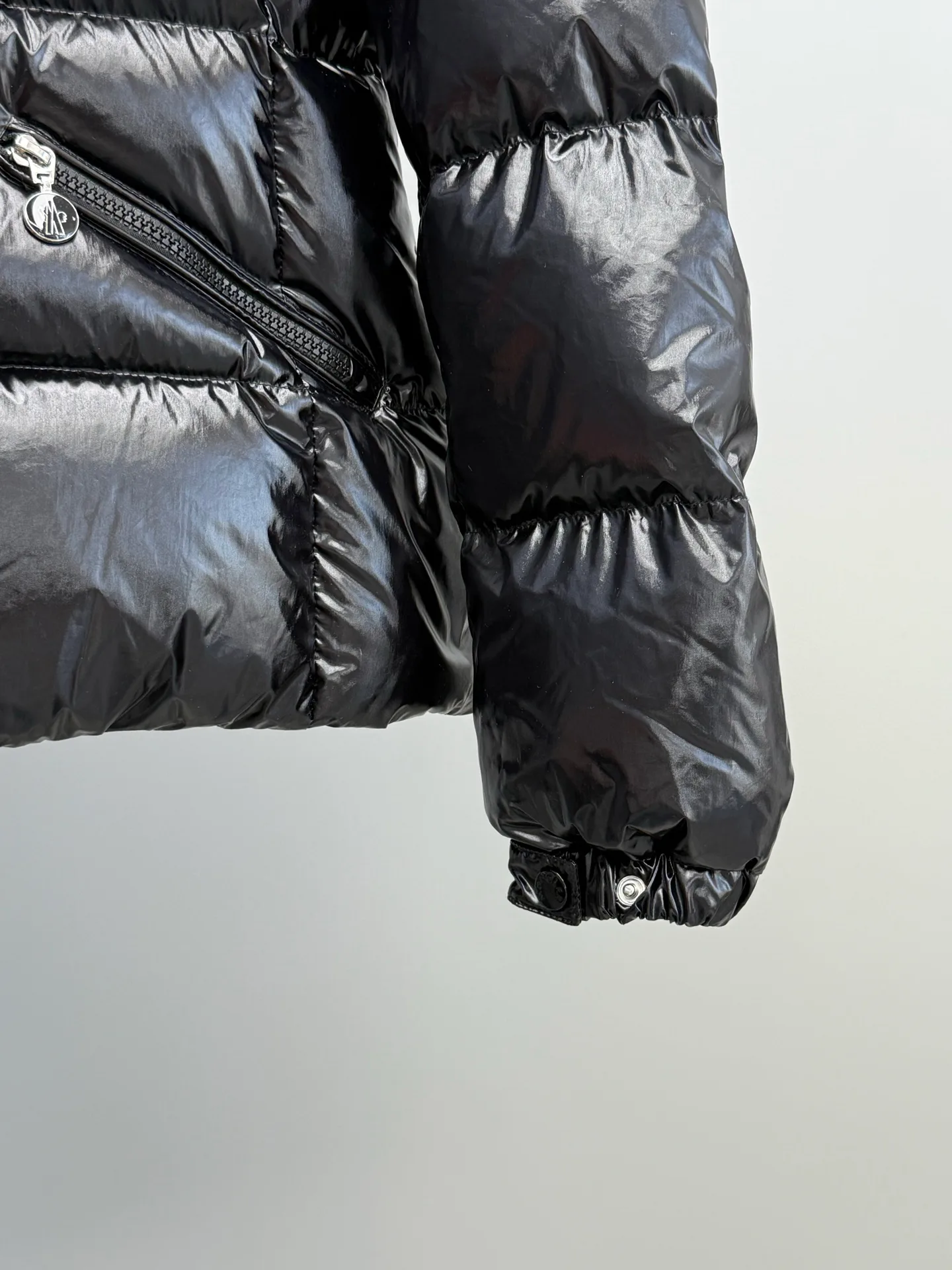 Куртки И Пуховики Женские Moncler 18710371