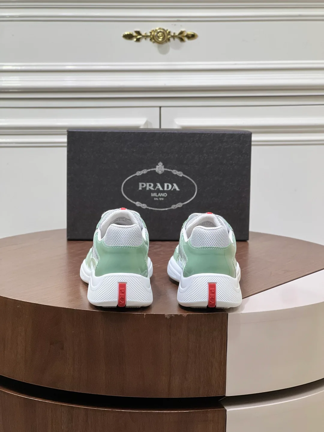 Кроссовки Женские Prada 17682035