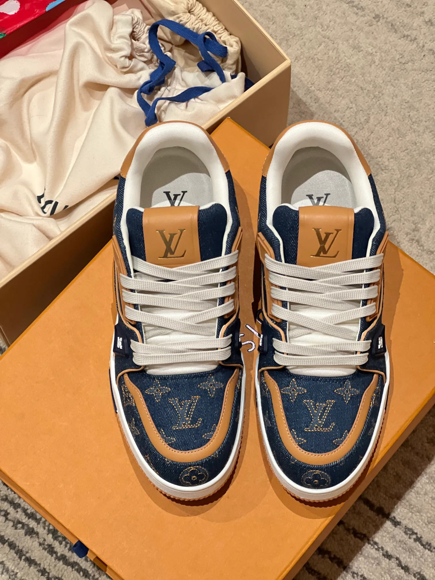 Кроссовки Женские Louis Vuitton 422416