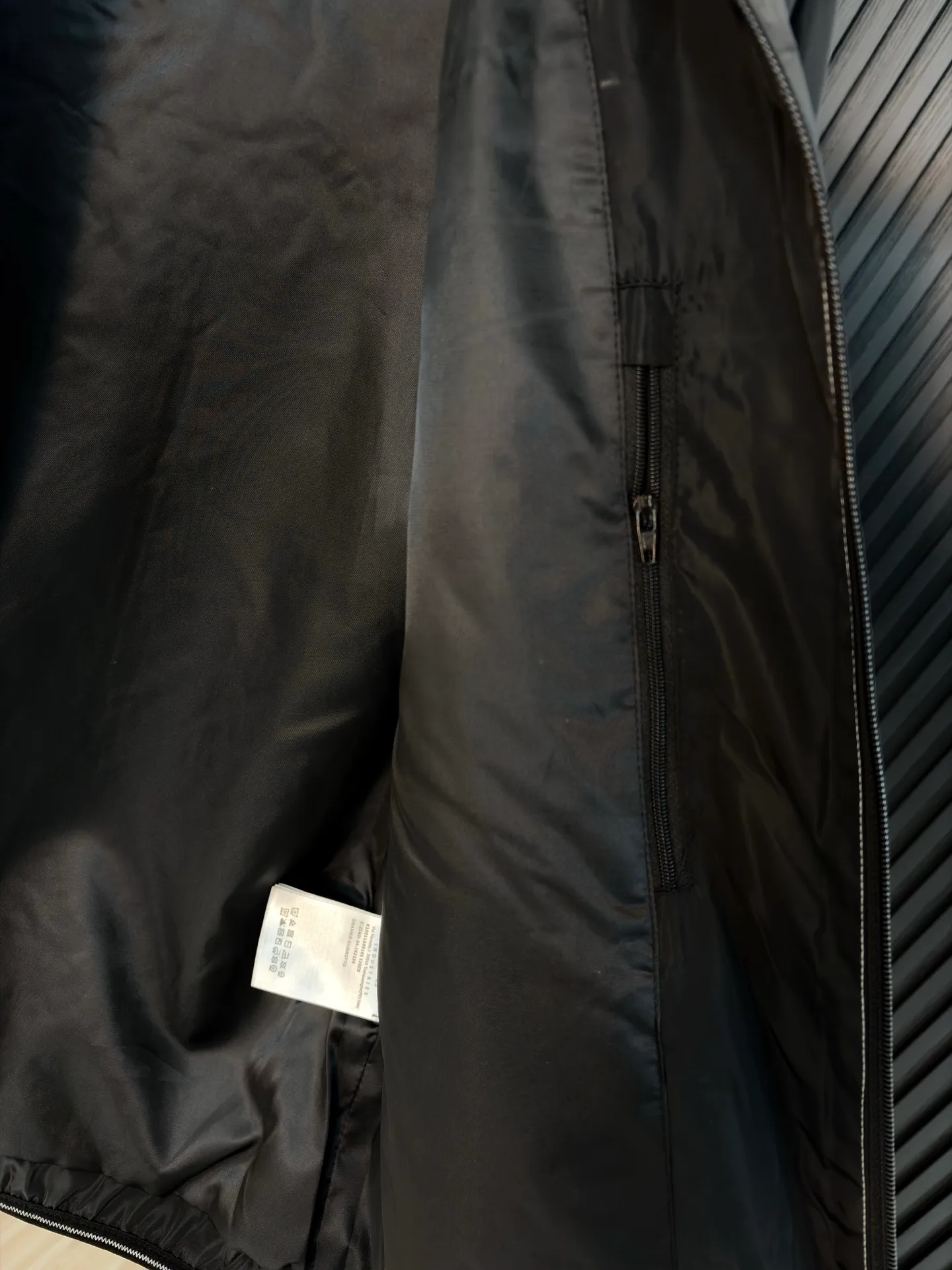 Куртки И Пуховики Мужские Moncler 18218448