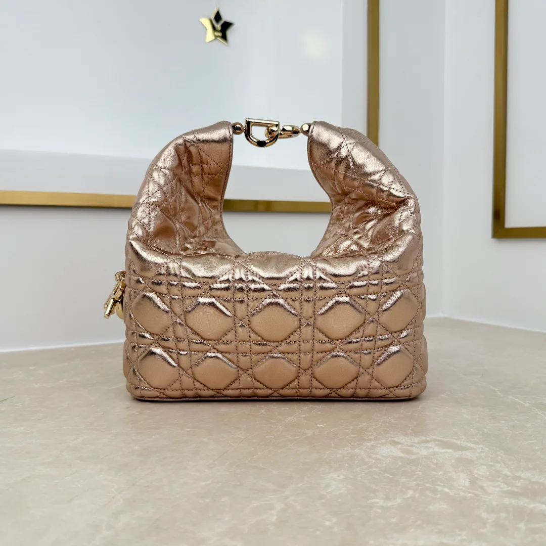 Классические Сумки Женские Christian Dior 18116282