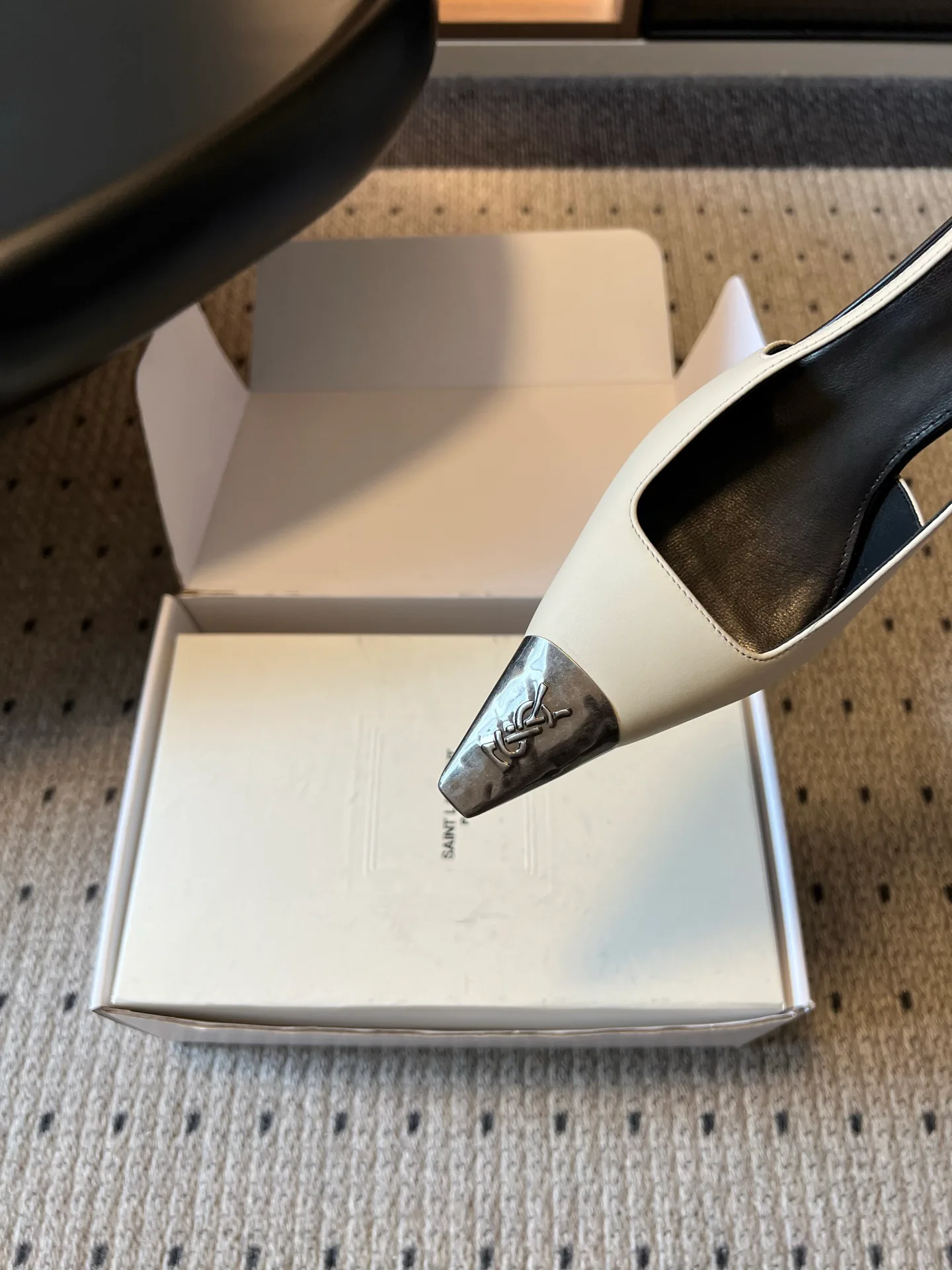 Босоножки Женские Saint Laurent 17632096