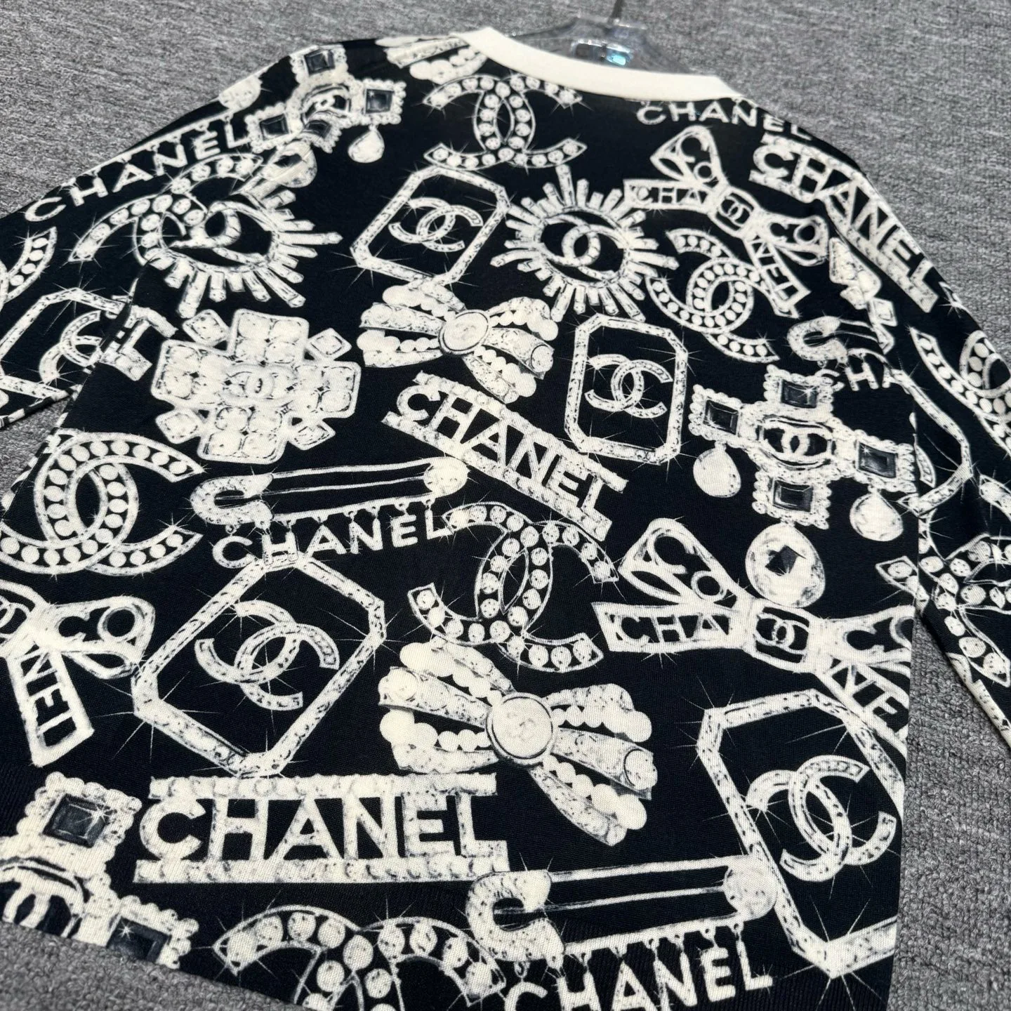 Джемперы И Свитеры Женские Chanel 535861