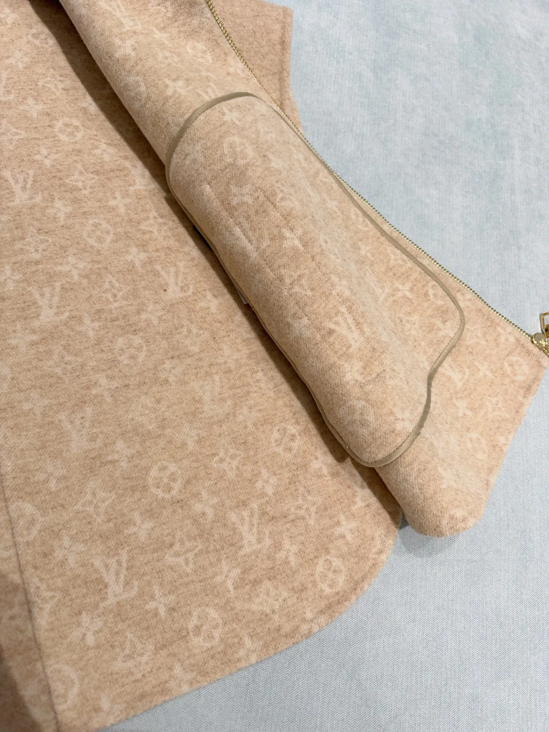 Жилеты Женские Louis Vuitton 19246746