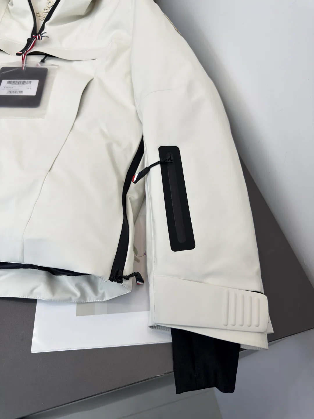 Куртки И Пуховики Женские Moncler 19580631