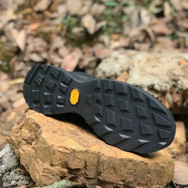Кроссовки Мужские Arcteryx 16973175