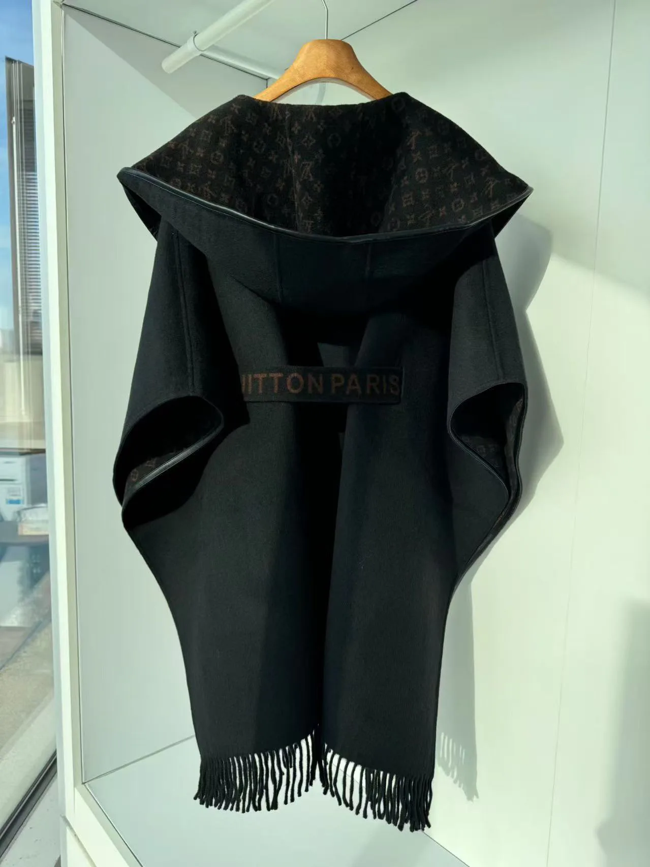 Пальто Женские Louis Vuitton 18527296
