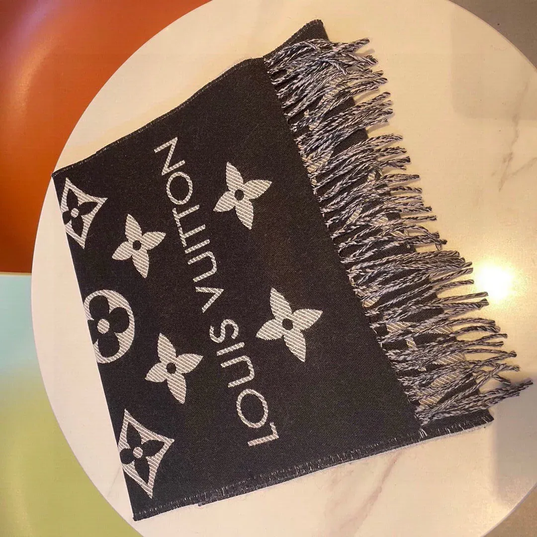 Шарфы Louis Vuitton 824084