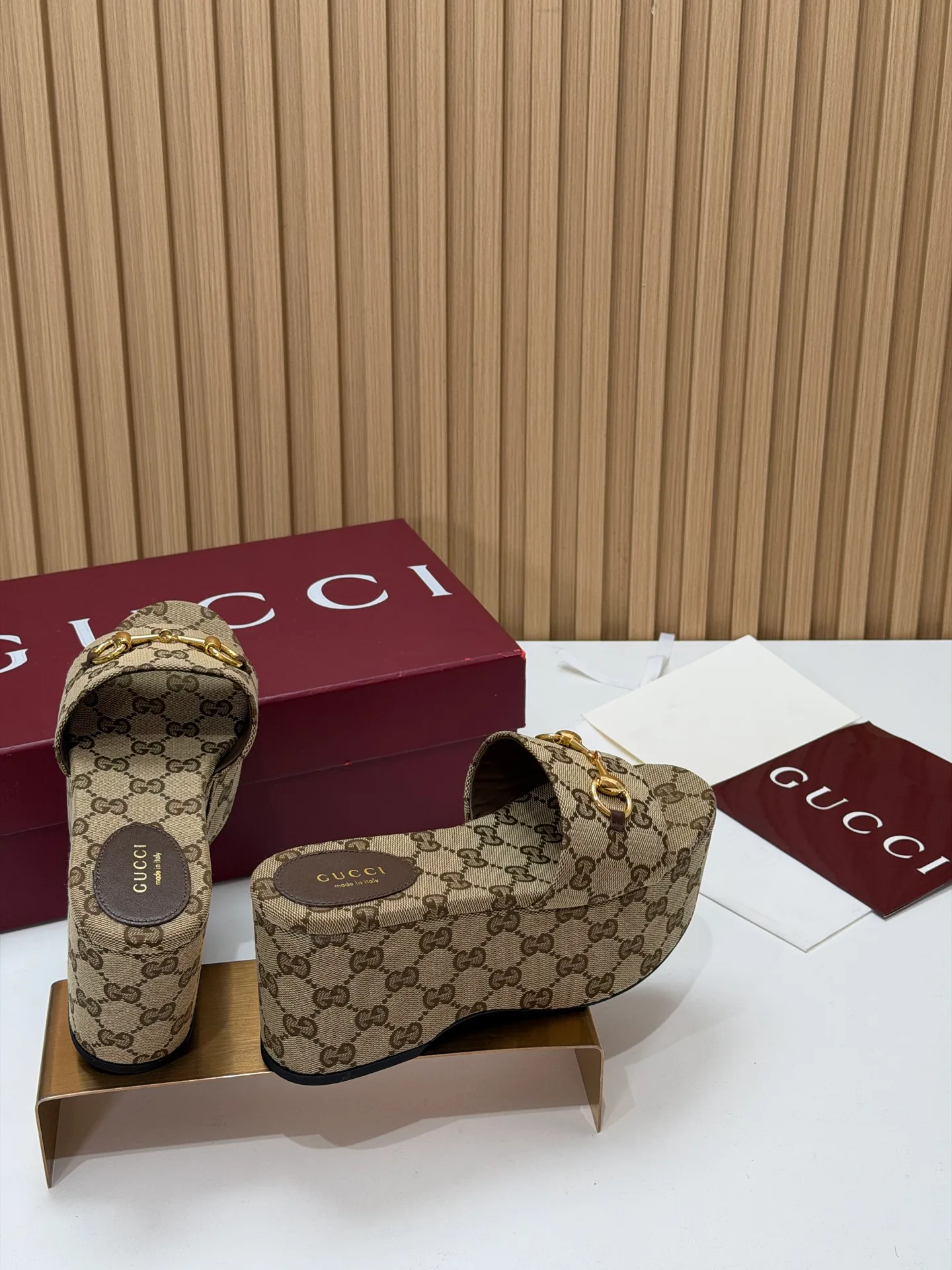 Босоножки Женские Gucci 17631673