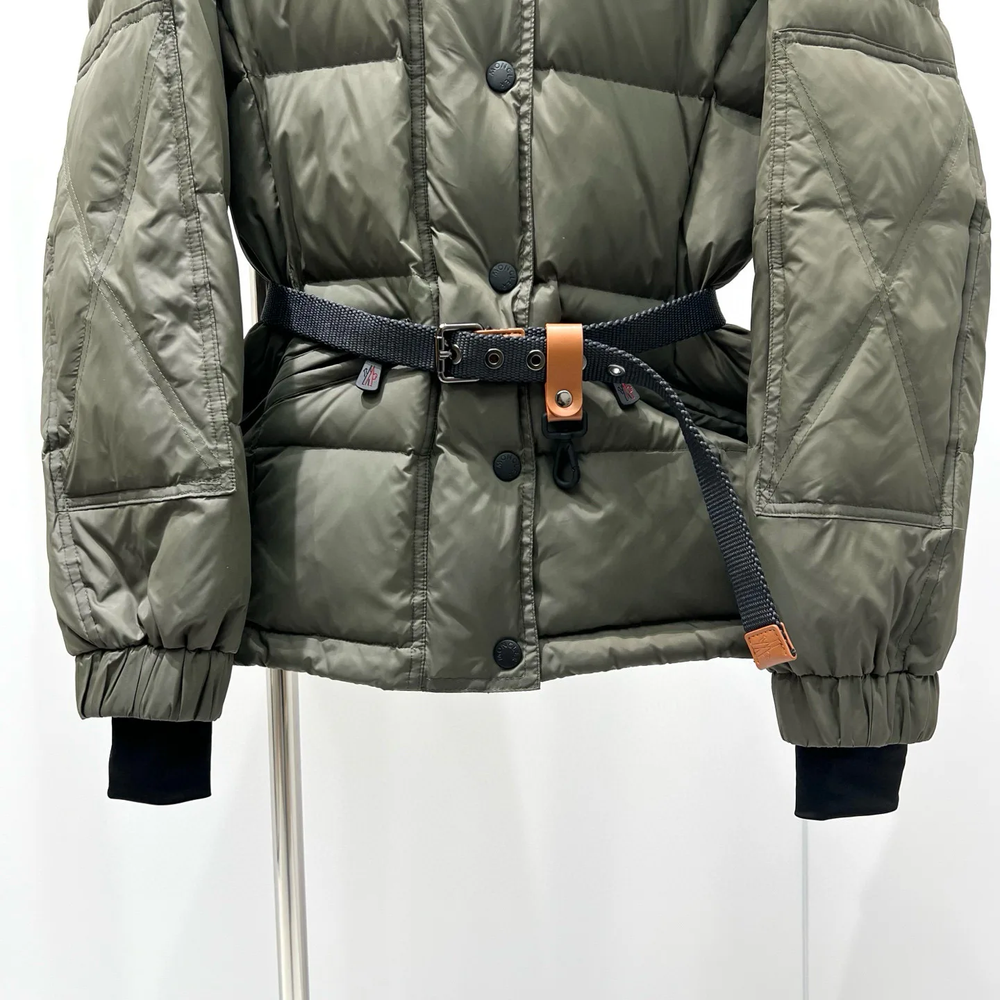 Куртки И Пуховики Женские Moncler 18952075