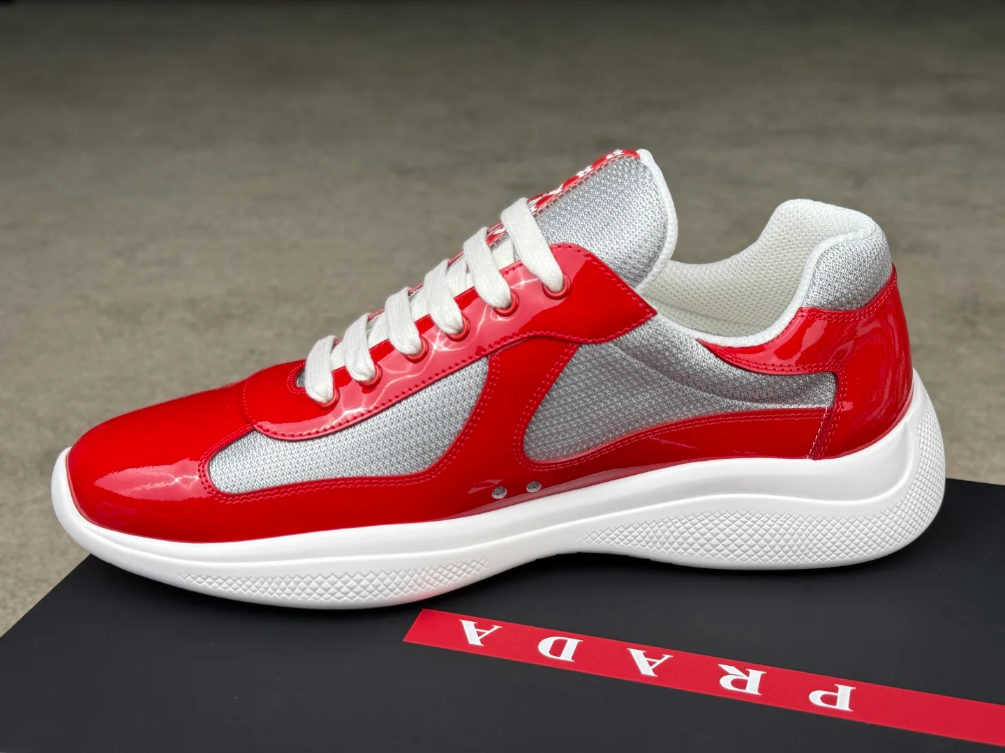 Кроссовки Женские Prada 12730863