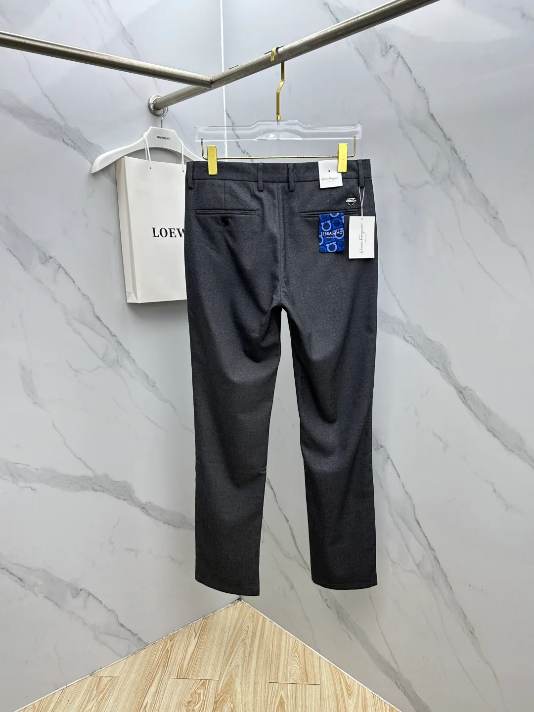 Брюки Мужские Salvatore Ferragamo 18246806