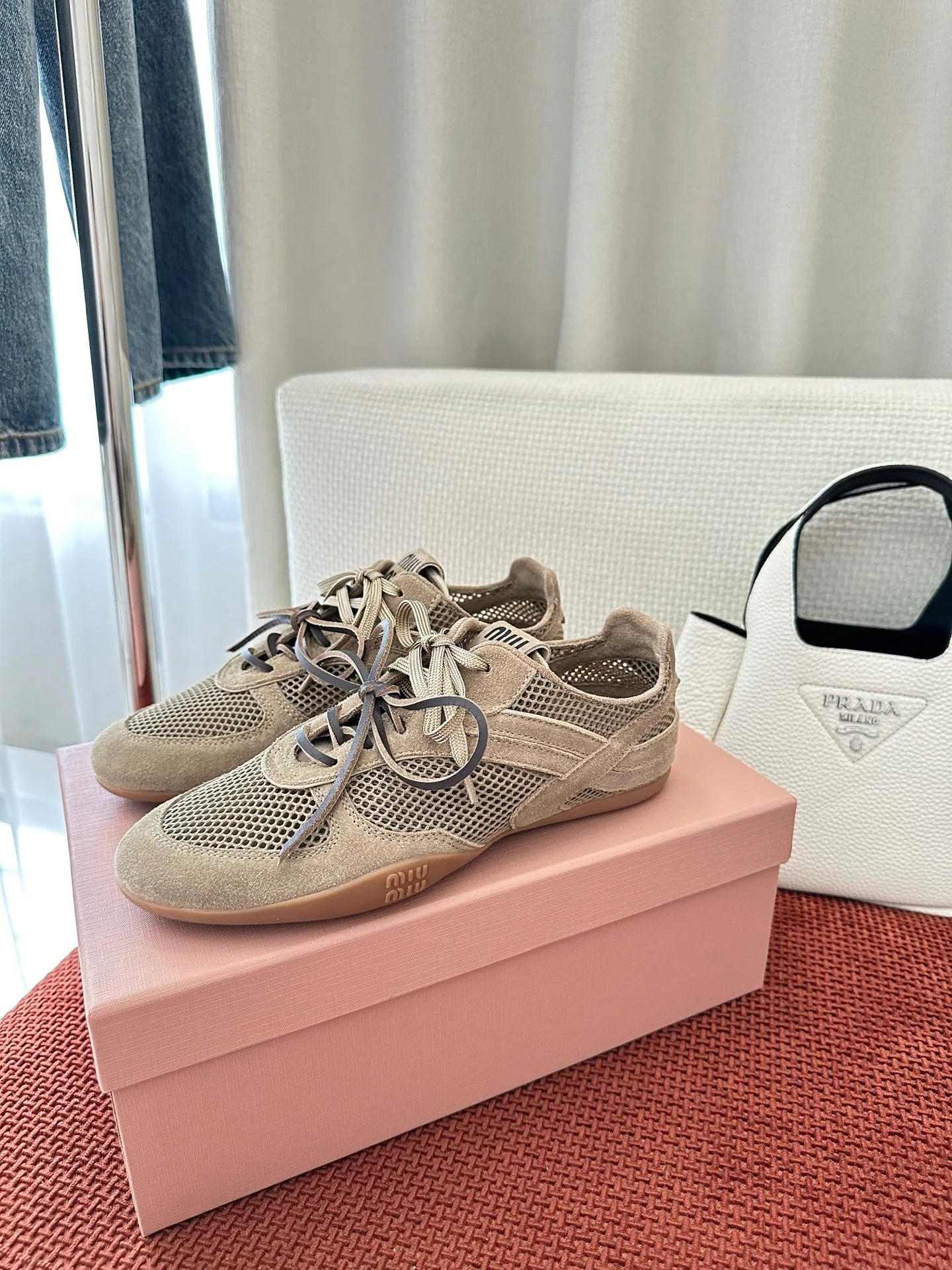 Кроссовки Женские Miu Miu 17941737