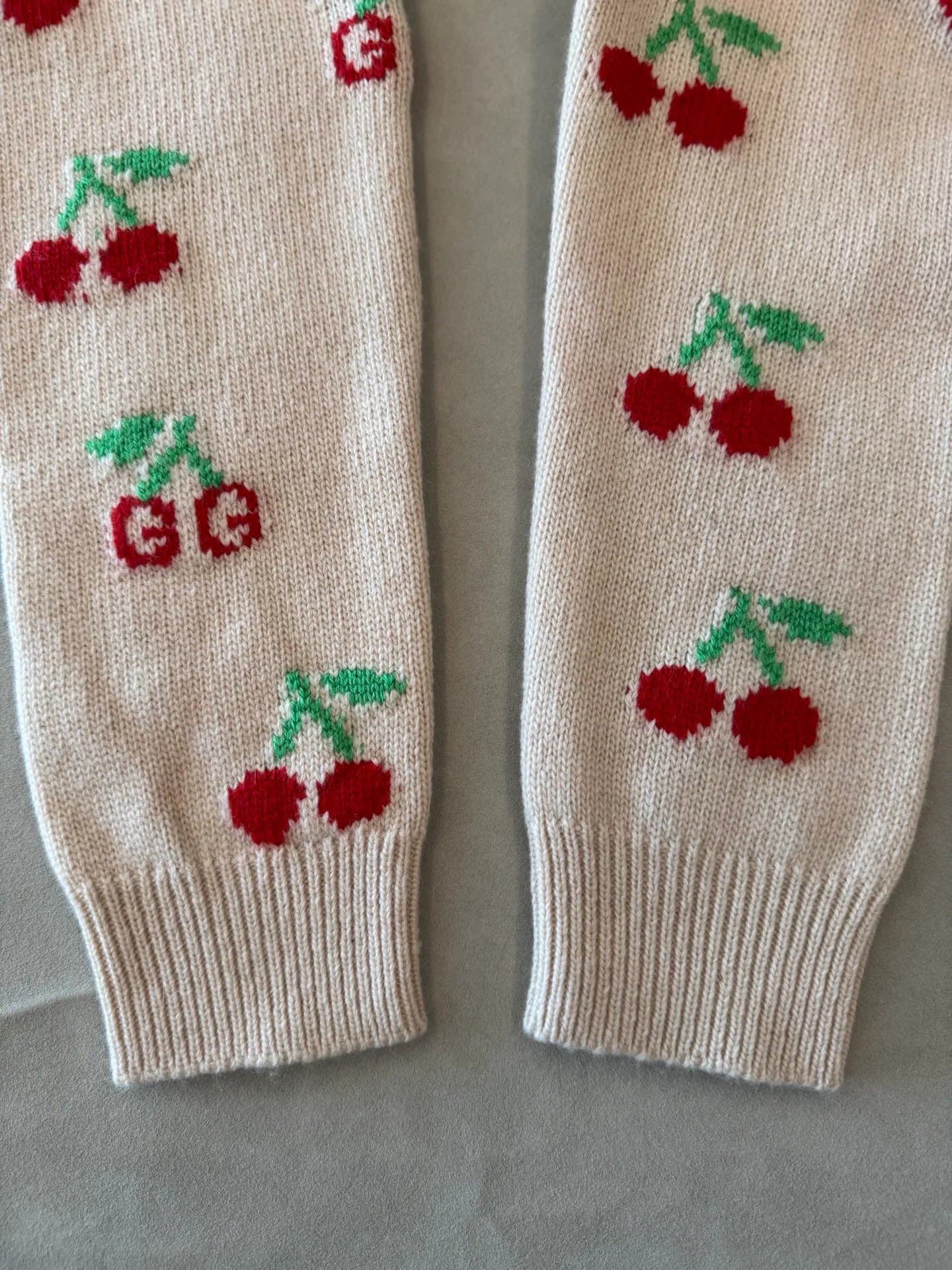 Джемперы И Свитеры Женские Gucci 19175120
