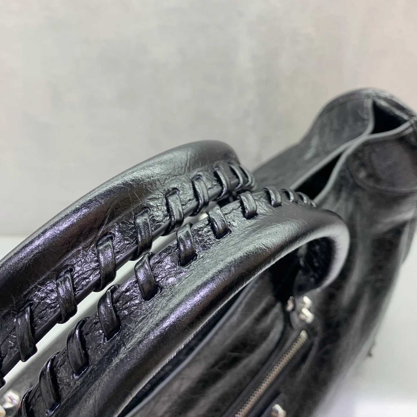 Классические Сумки Женские Balenciaga 18135894