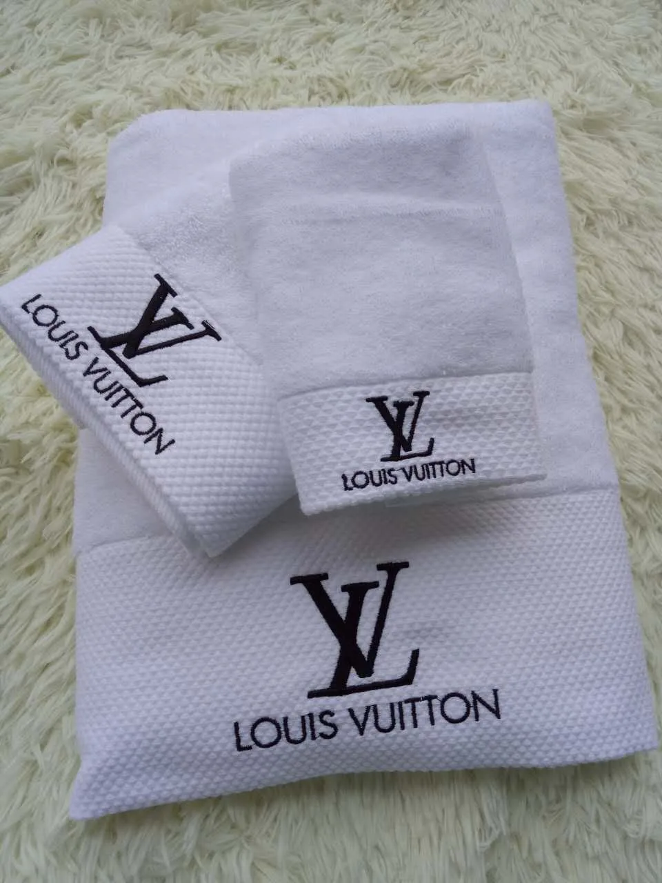 Текстиль Louis Vuitton 281210