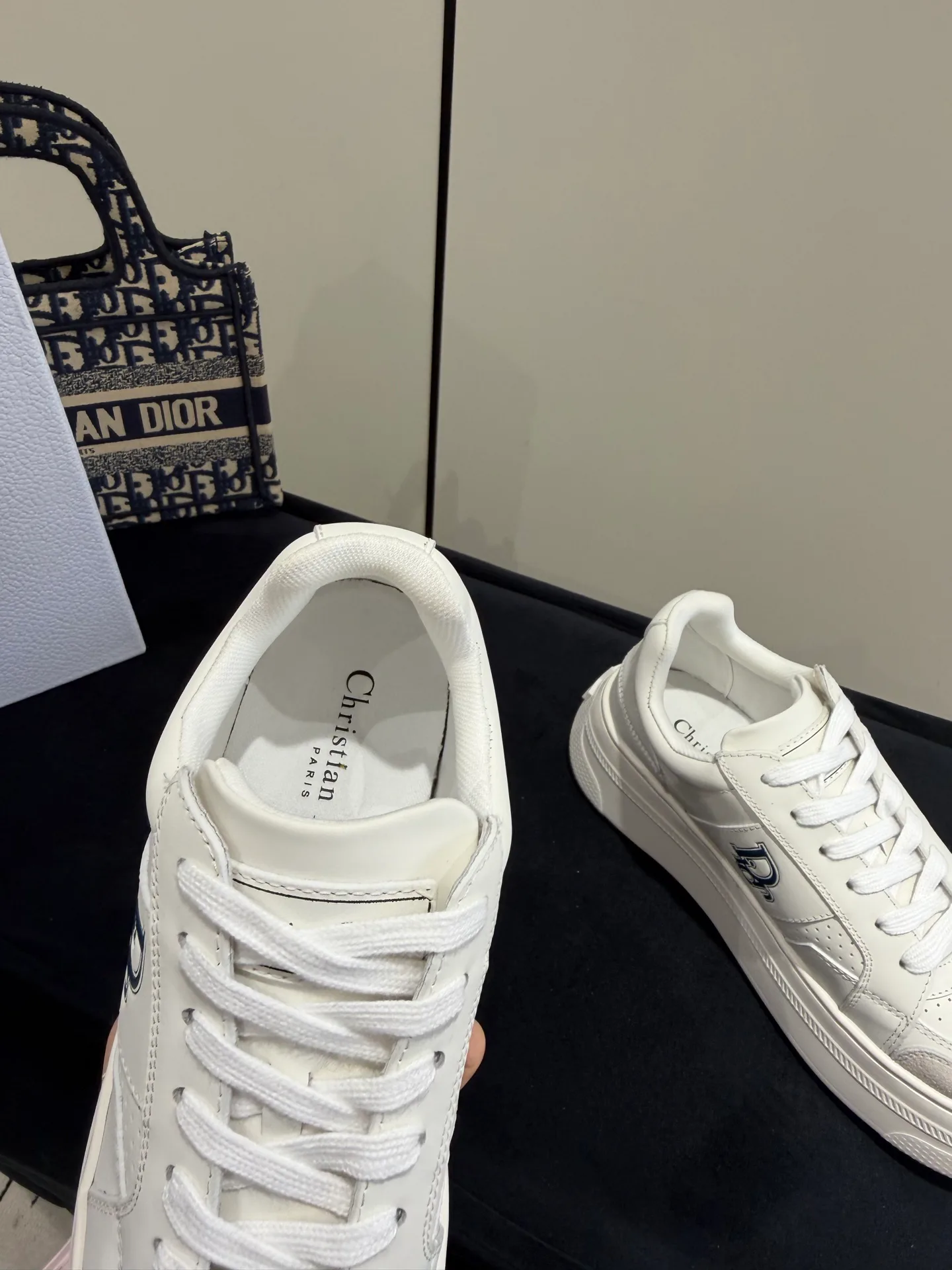 Кроссовки Женские Christian Dior 17977503