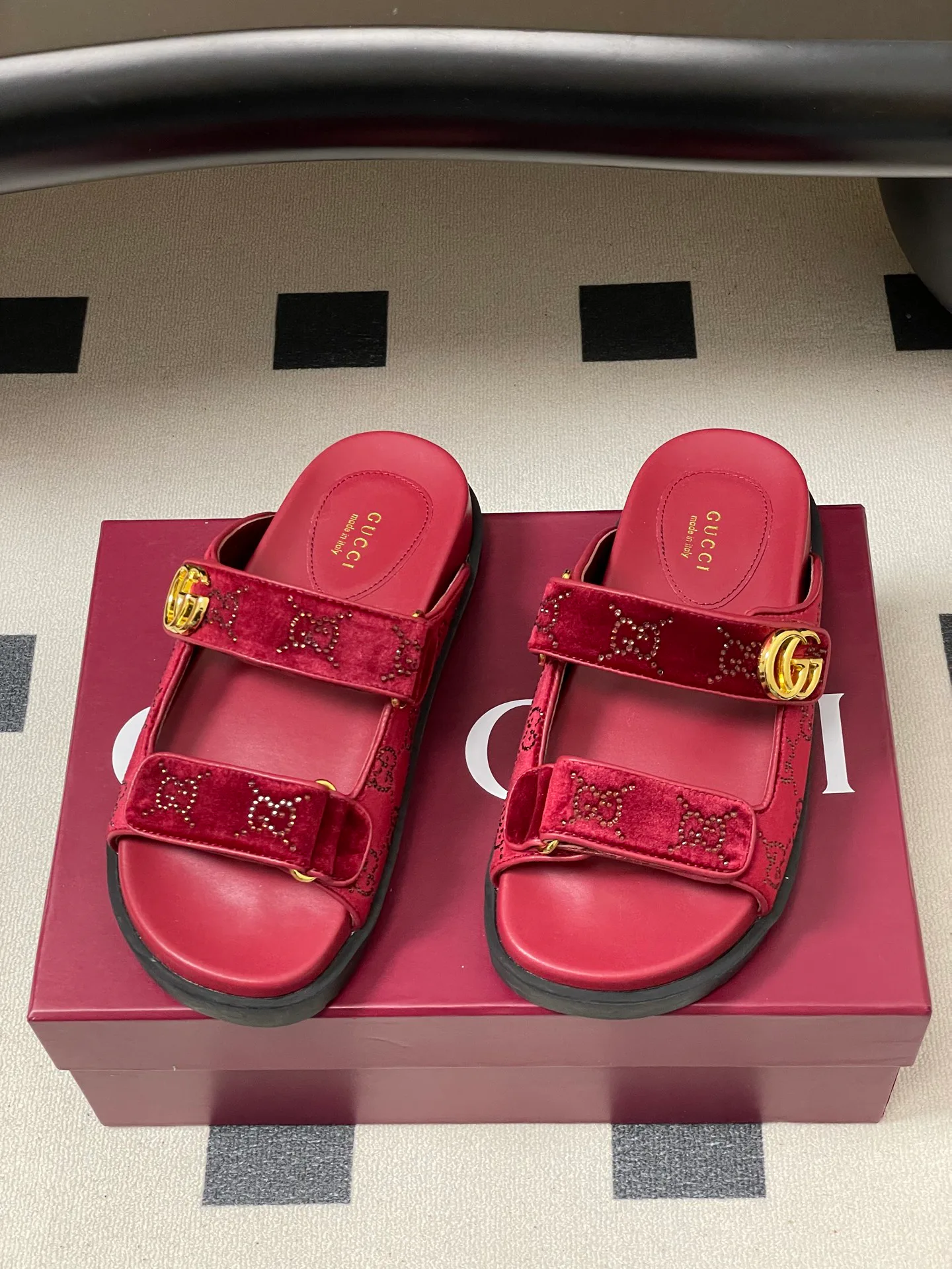 Сандалии Женские Gucci 11777355