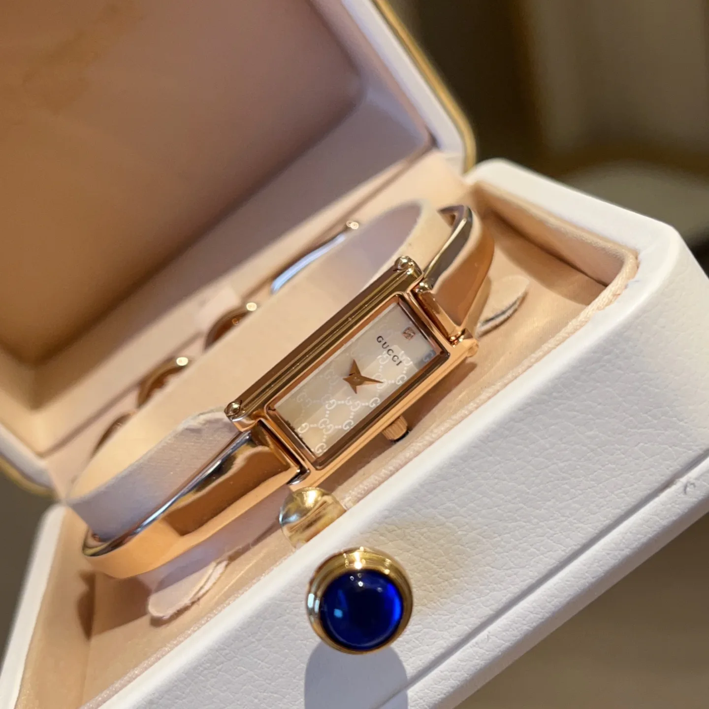 Часы Женские Gucci 596174