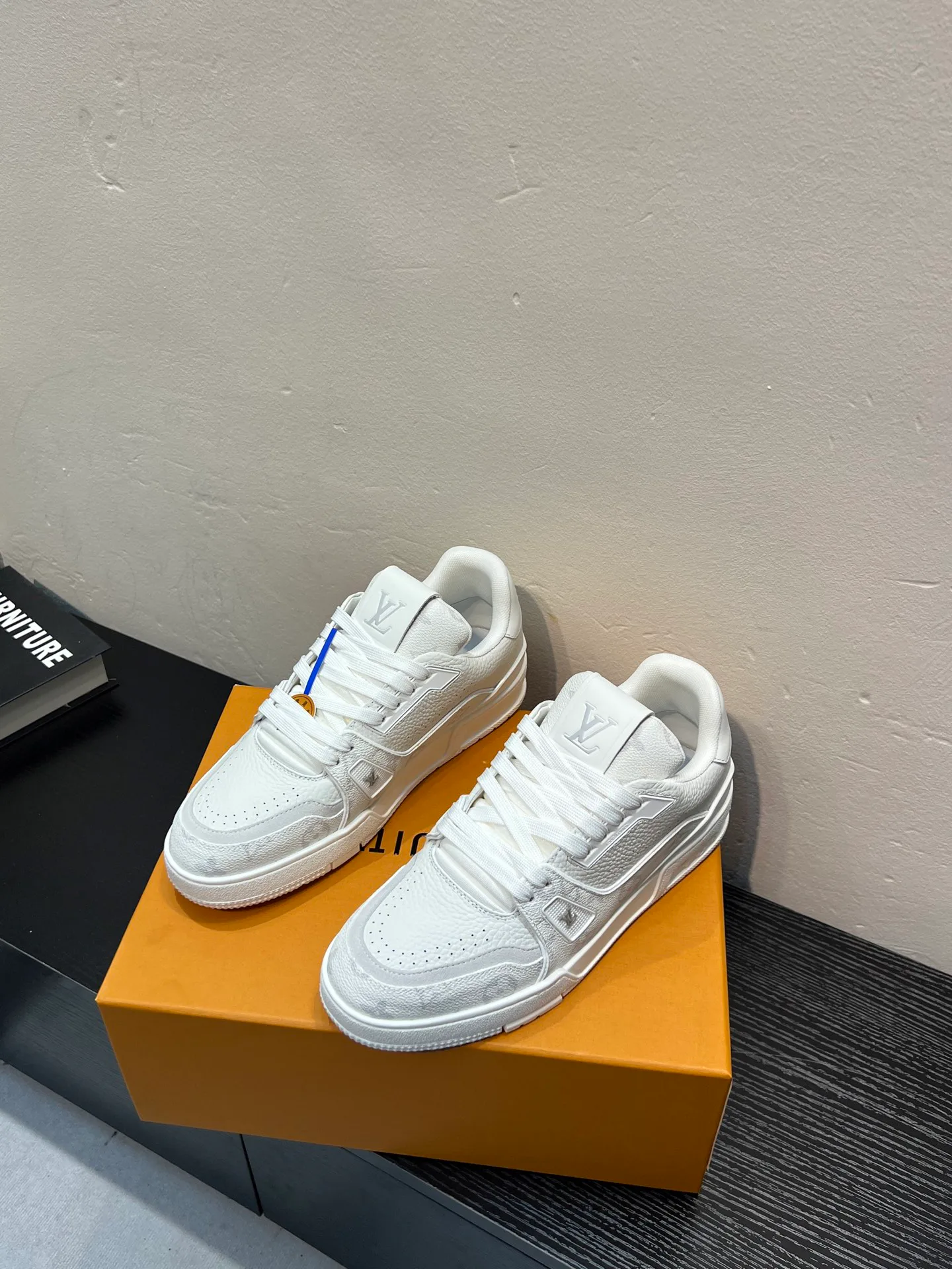 Кроссовки Женские Louis Vuitton 4541298