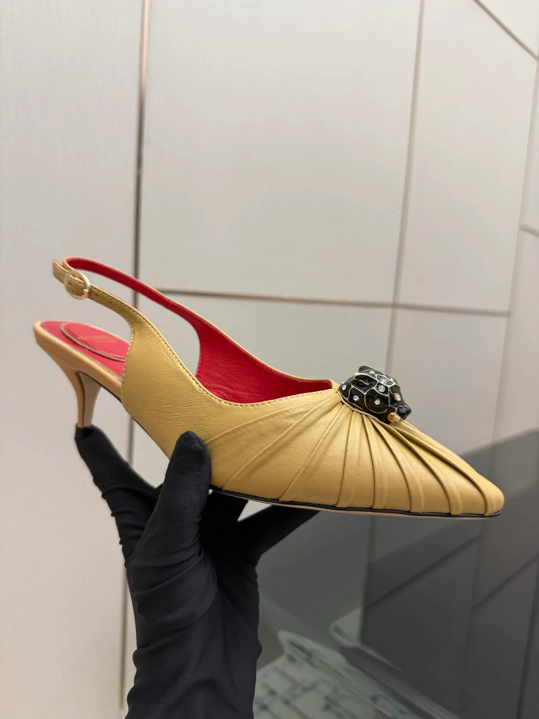Босоножки Женские Valentino 18049046