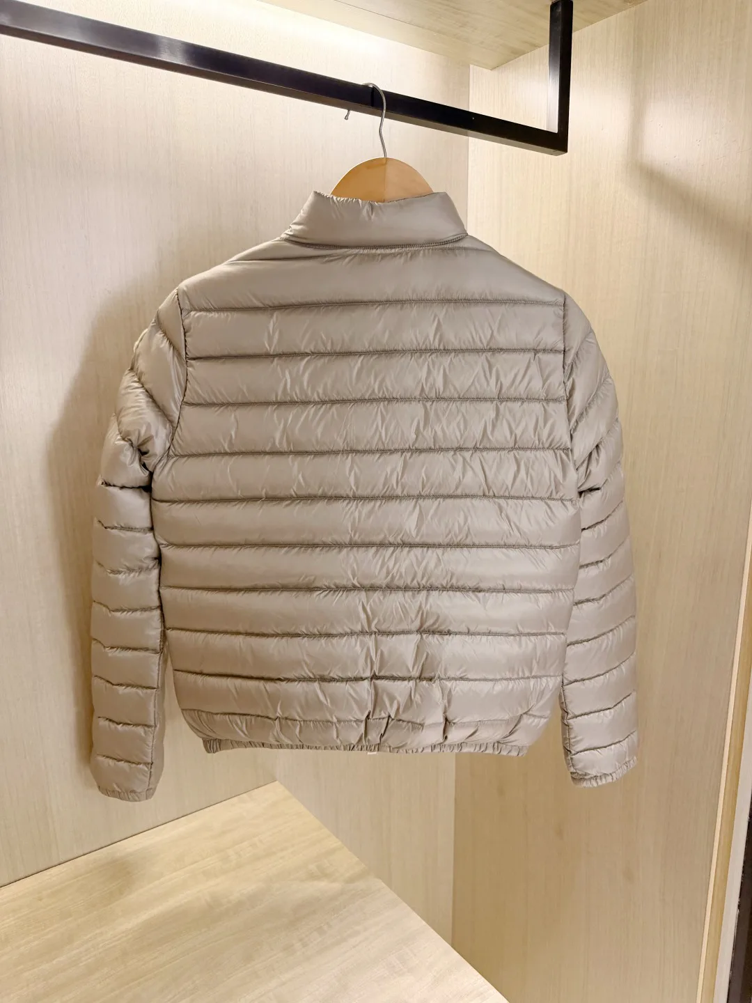 Куртки И Пуховики Женские Moncler 16890554