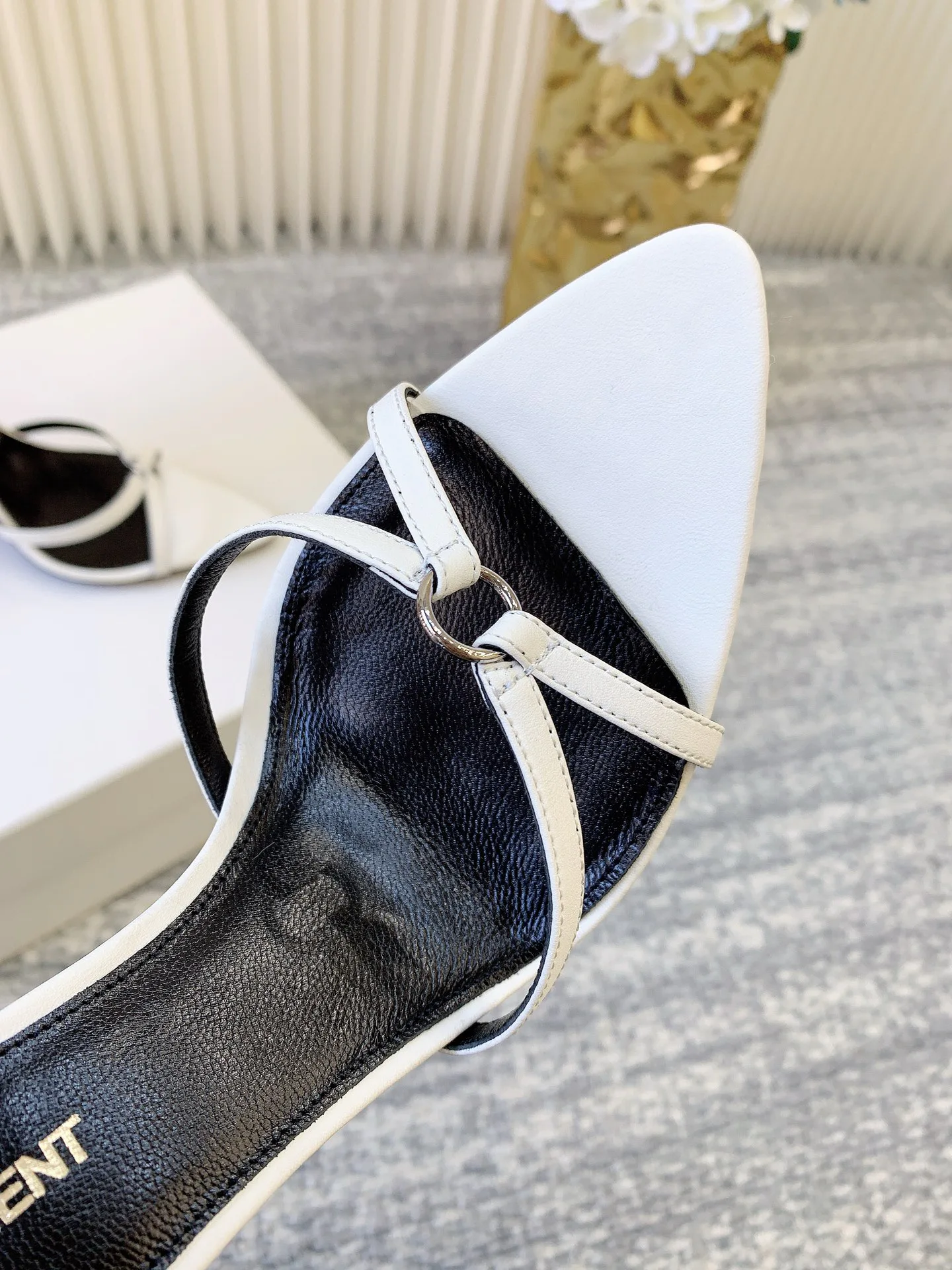 Босоножки Женские Saint Laurent 4560903