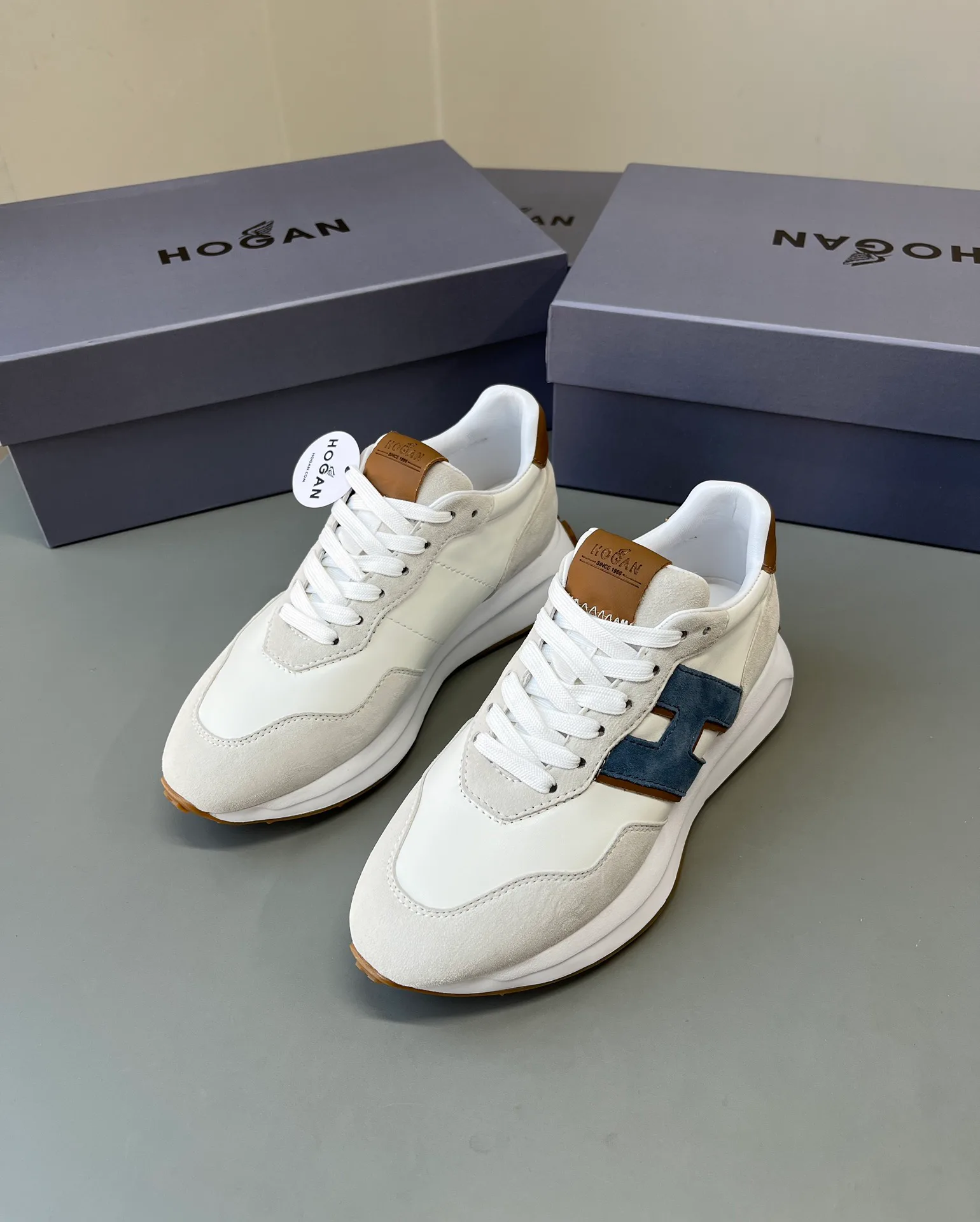 Кроссовки Женские Hogan 12629889