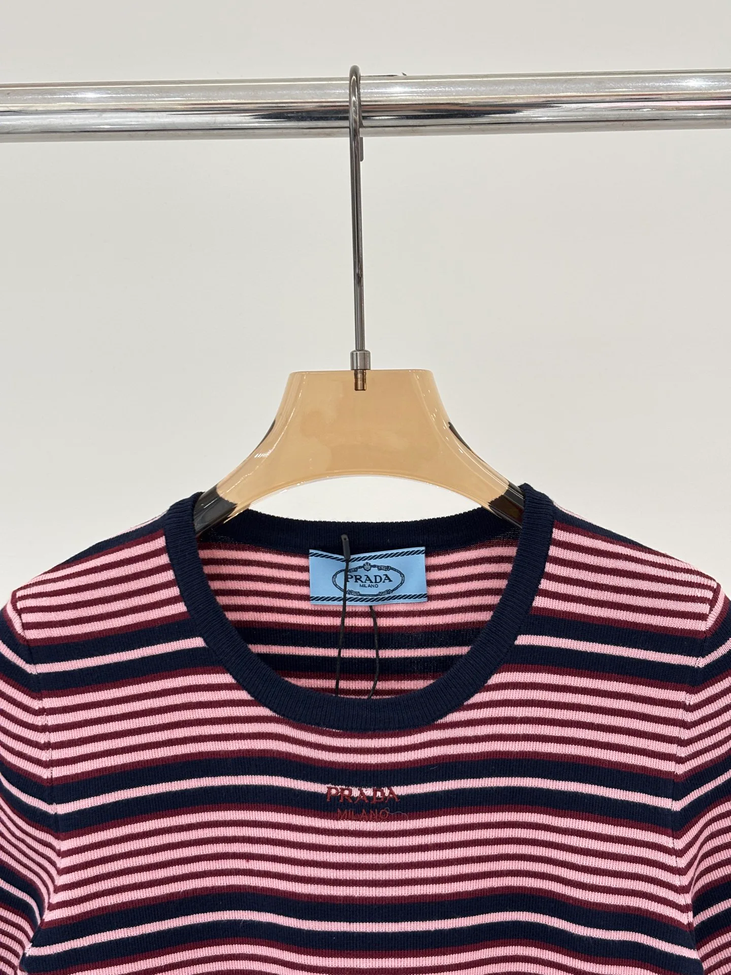 Футболки Женские Prada 11952969