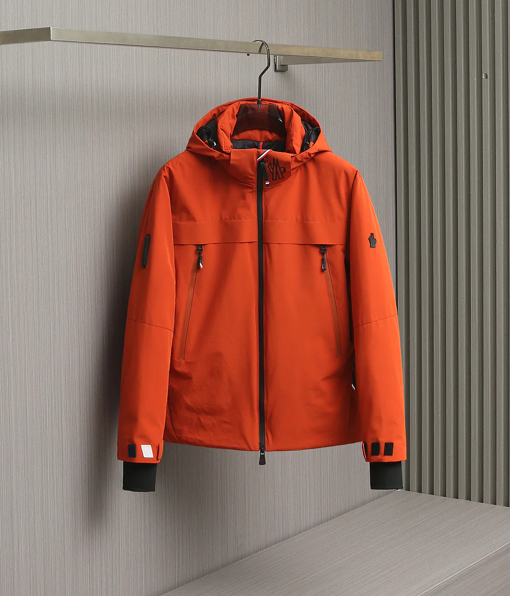 Куртки И Пуховики Мужские Moncler 5431087