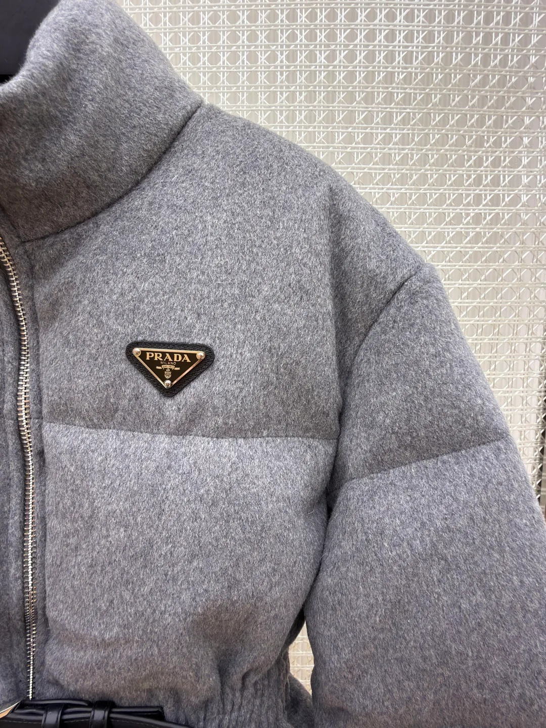 Куртки И Пуховики Женские Prada 18612864
