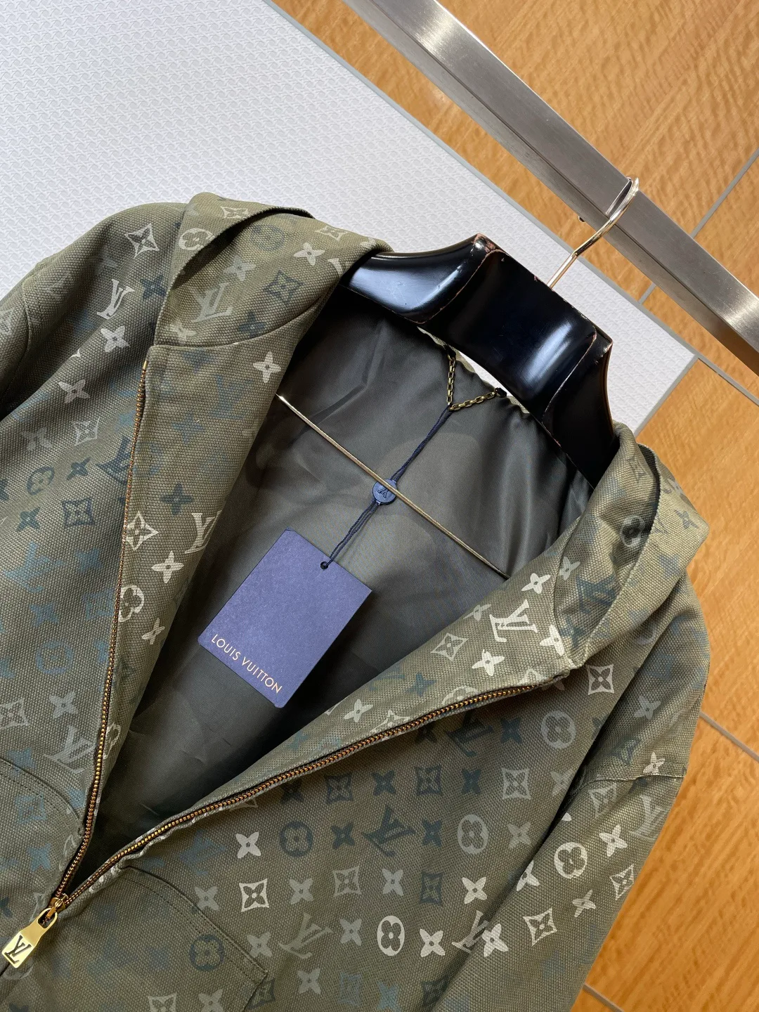 Куртки И Пуховики Мужские Louis Vuitton 5877487