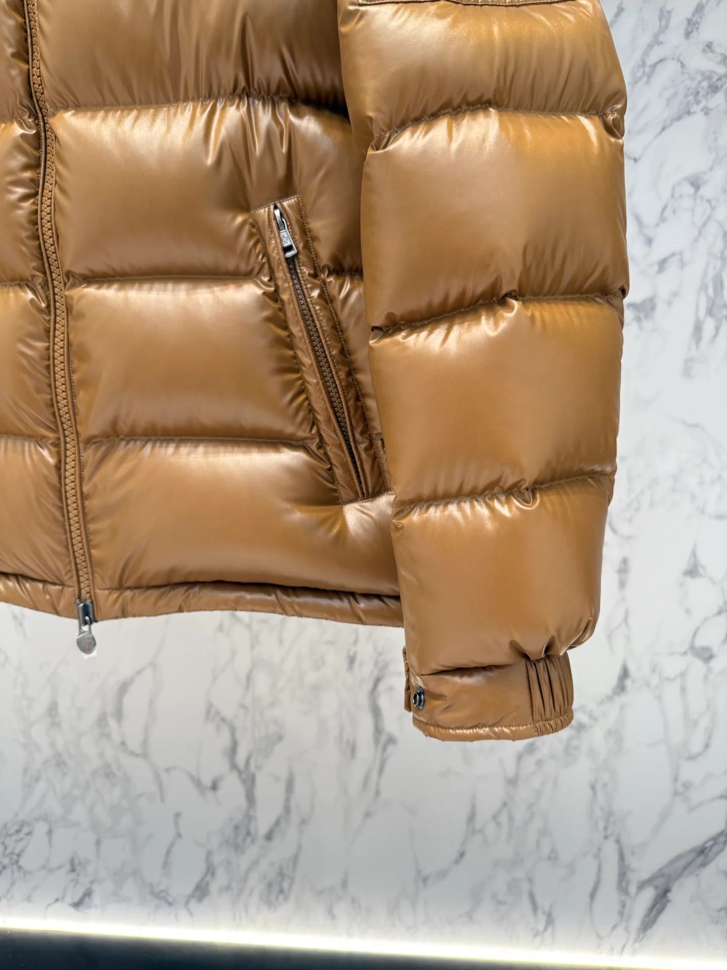 Куртки И Пуховики Мужские Moncler 17919919